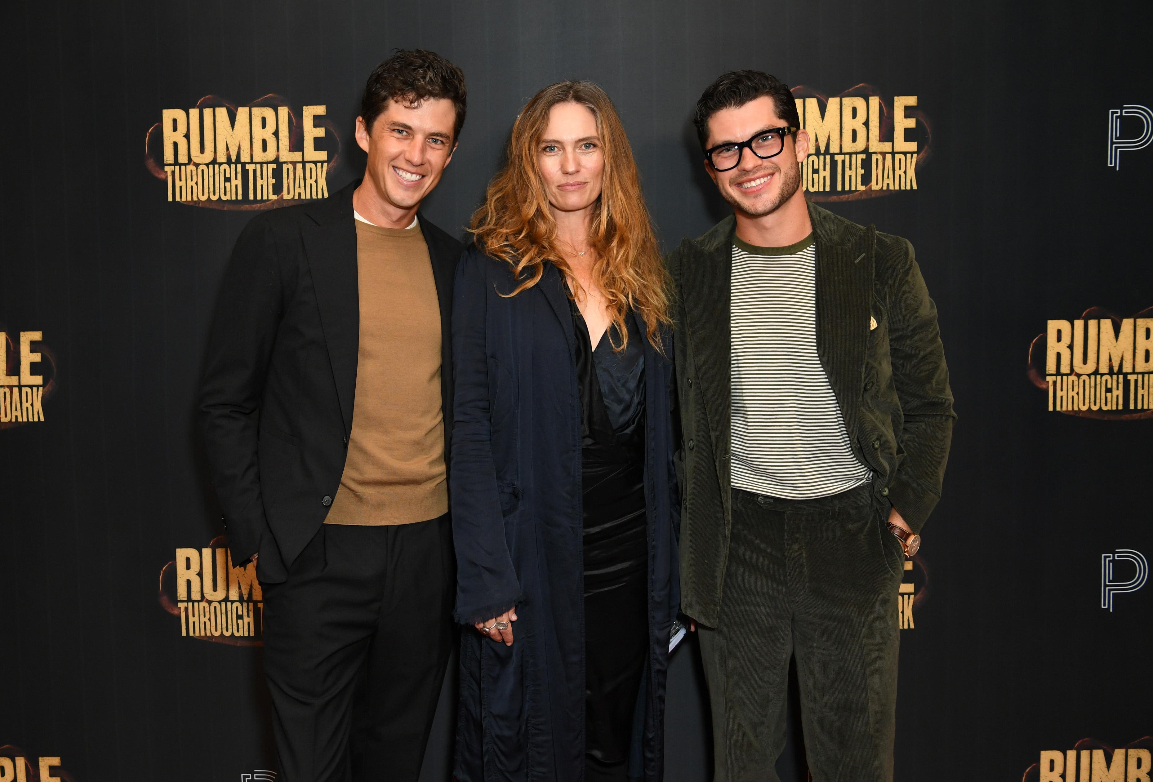 actor Amanda Saunders large photo