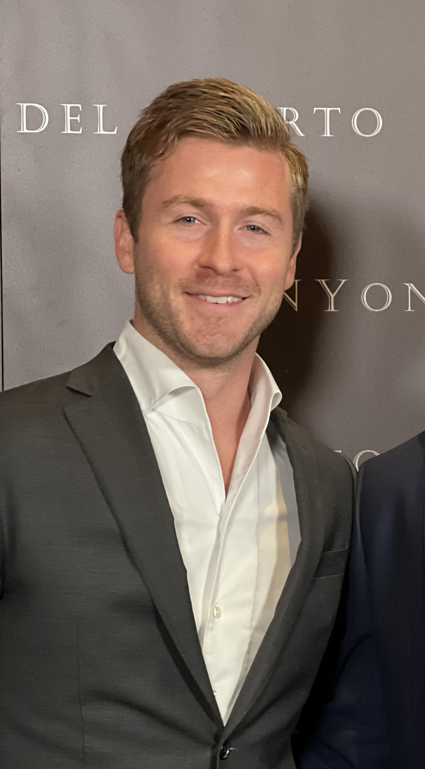 actor Chris Maher large photo