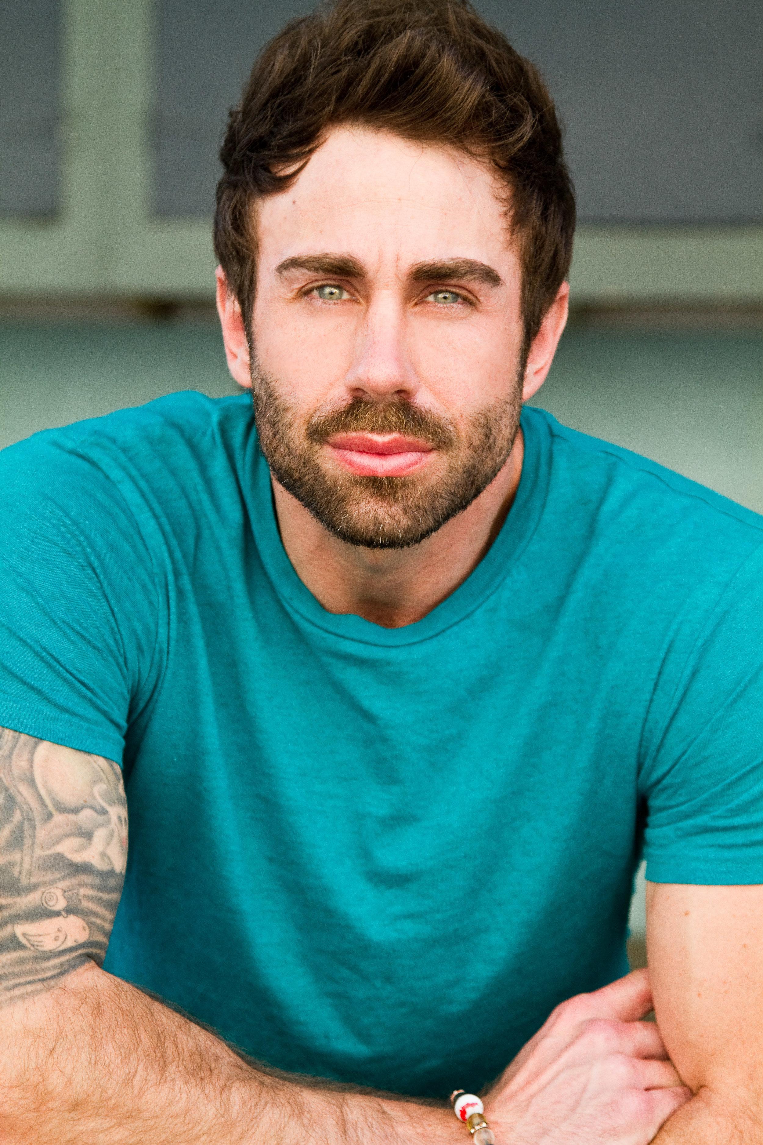 actor Travis William Harris large photo