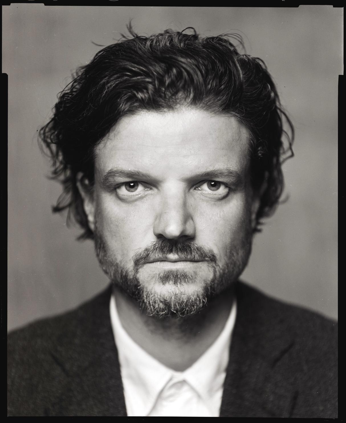 actor Matt Jones large photo