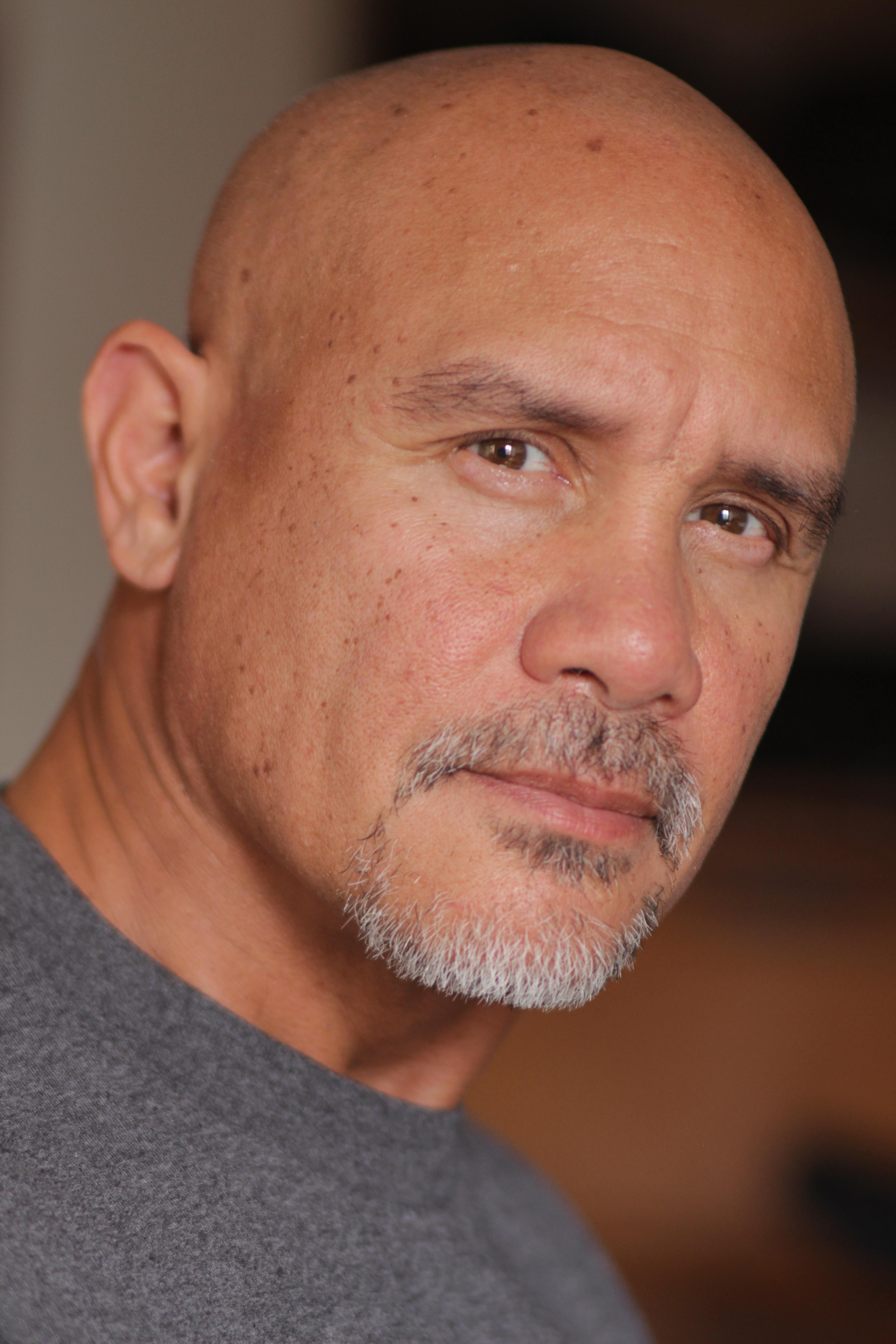 actor Andrew Vela large photo