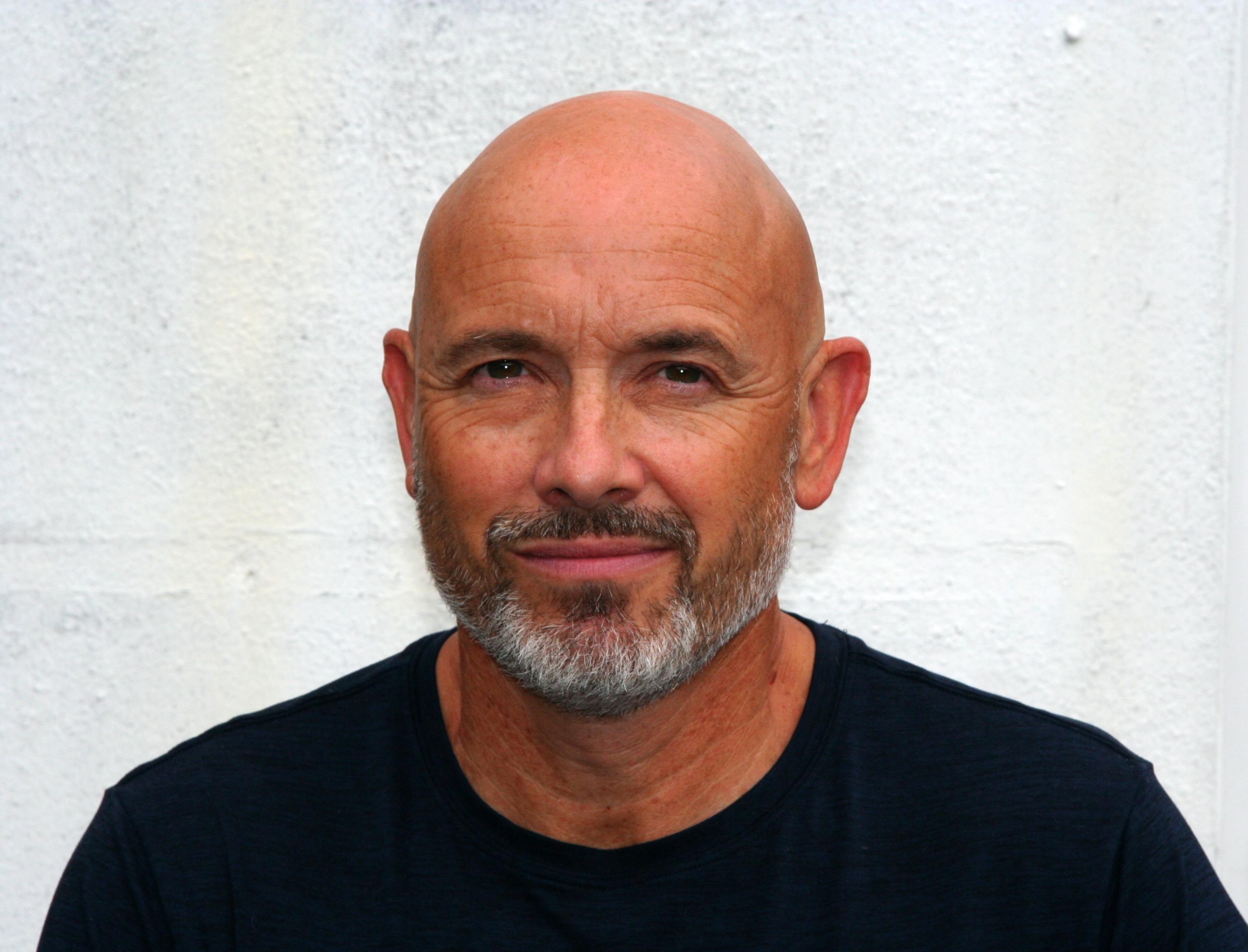 actor James Hicks large photo