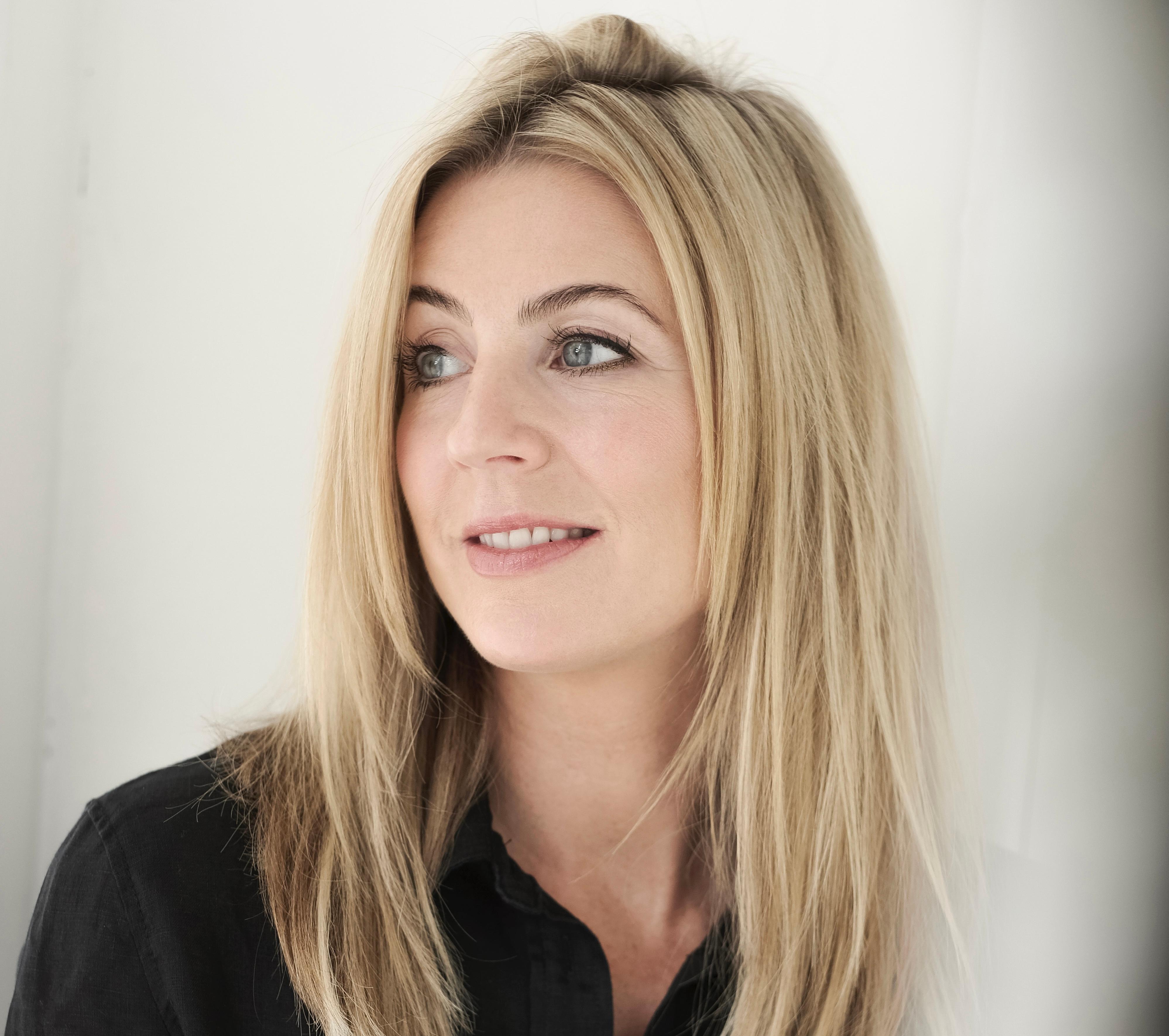 actor Helen Pawson large photo