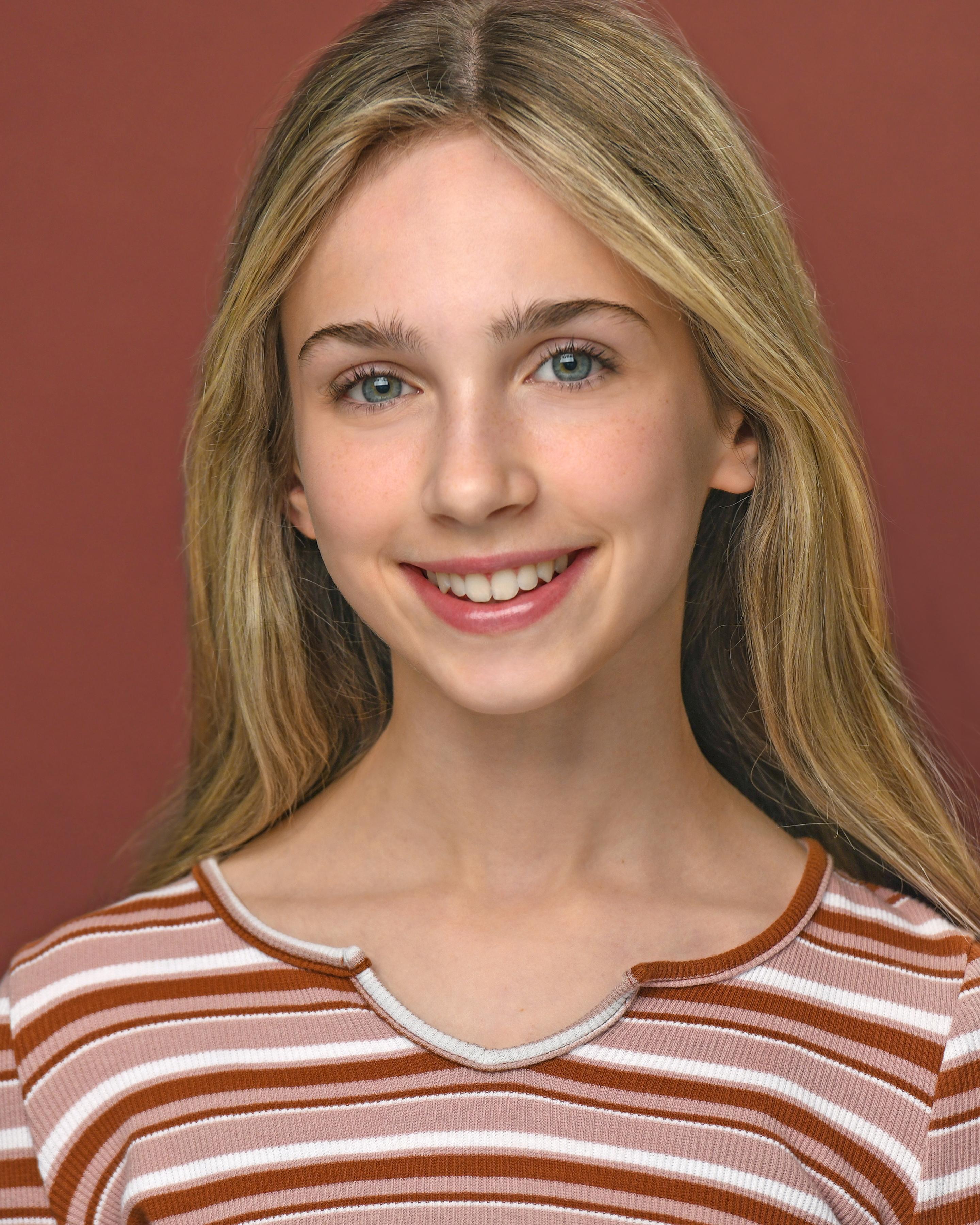 actor Zia Carlock large photo