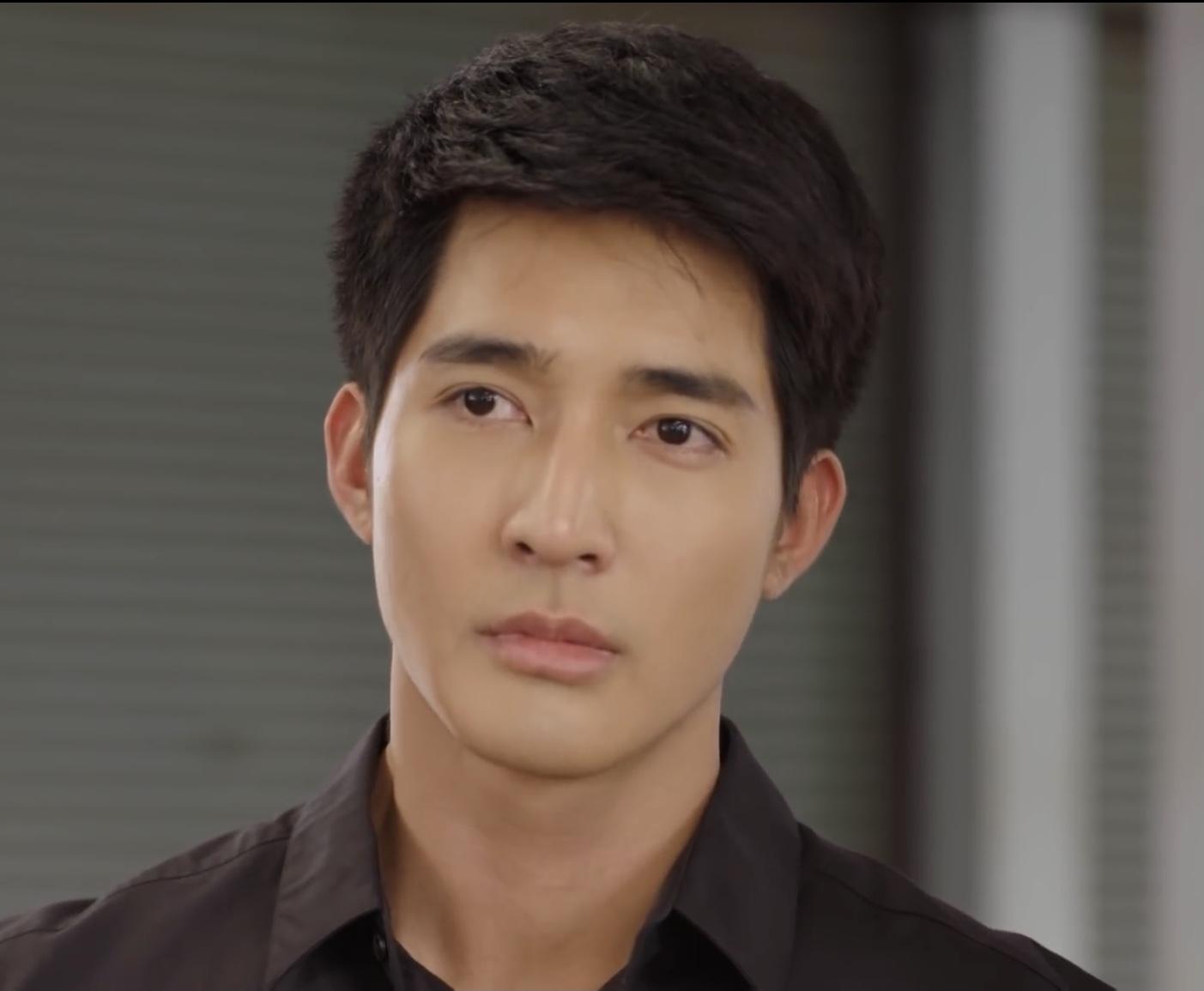 actor Pirapat Watthanasetsiri large photo actor Pirapat Watthanasetsiri large photo