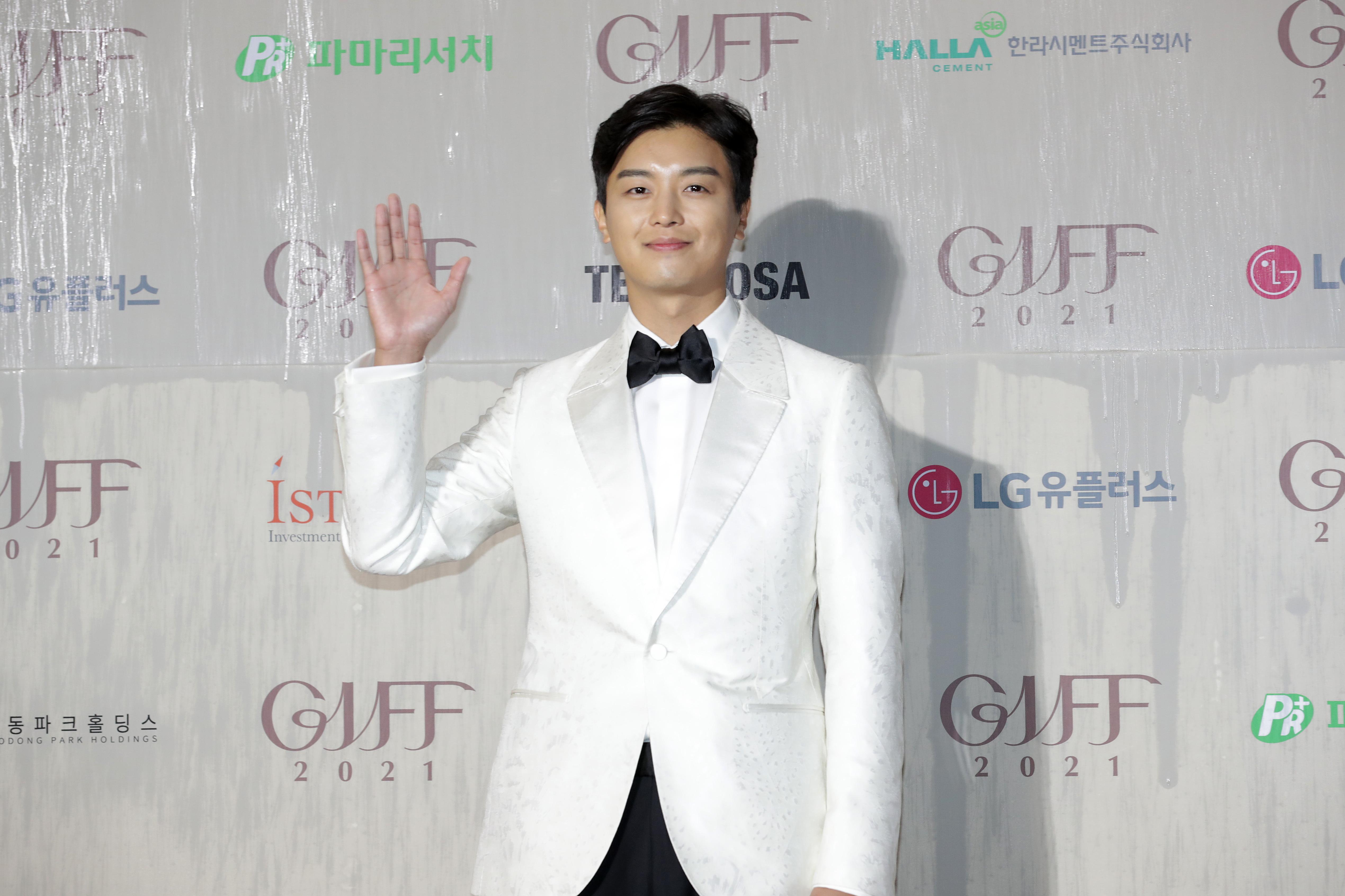 actor Yeon Woo-jin large photo