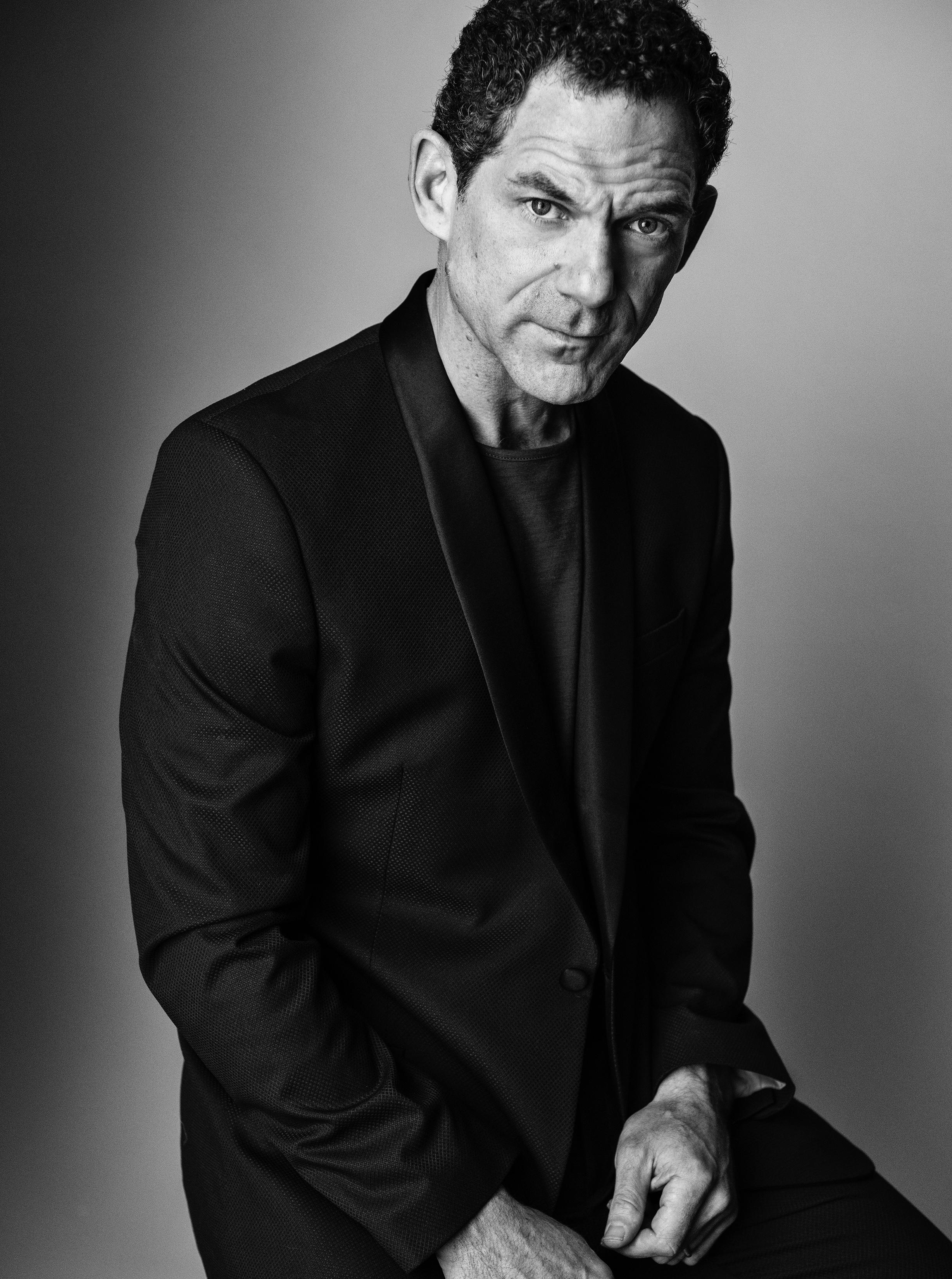 actor Dylan Smith large photo