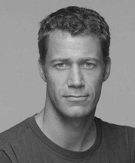 actor Colin Ferguson large photo