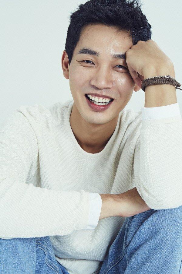 actor Kim Do-yoon large photo