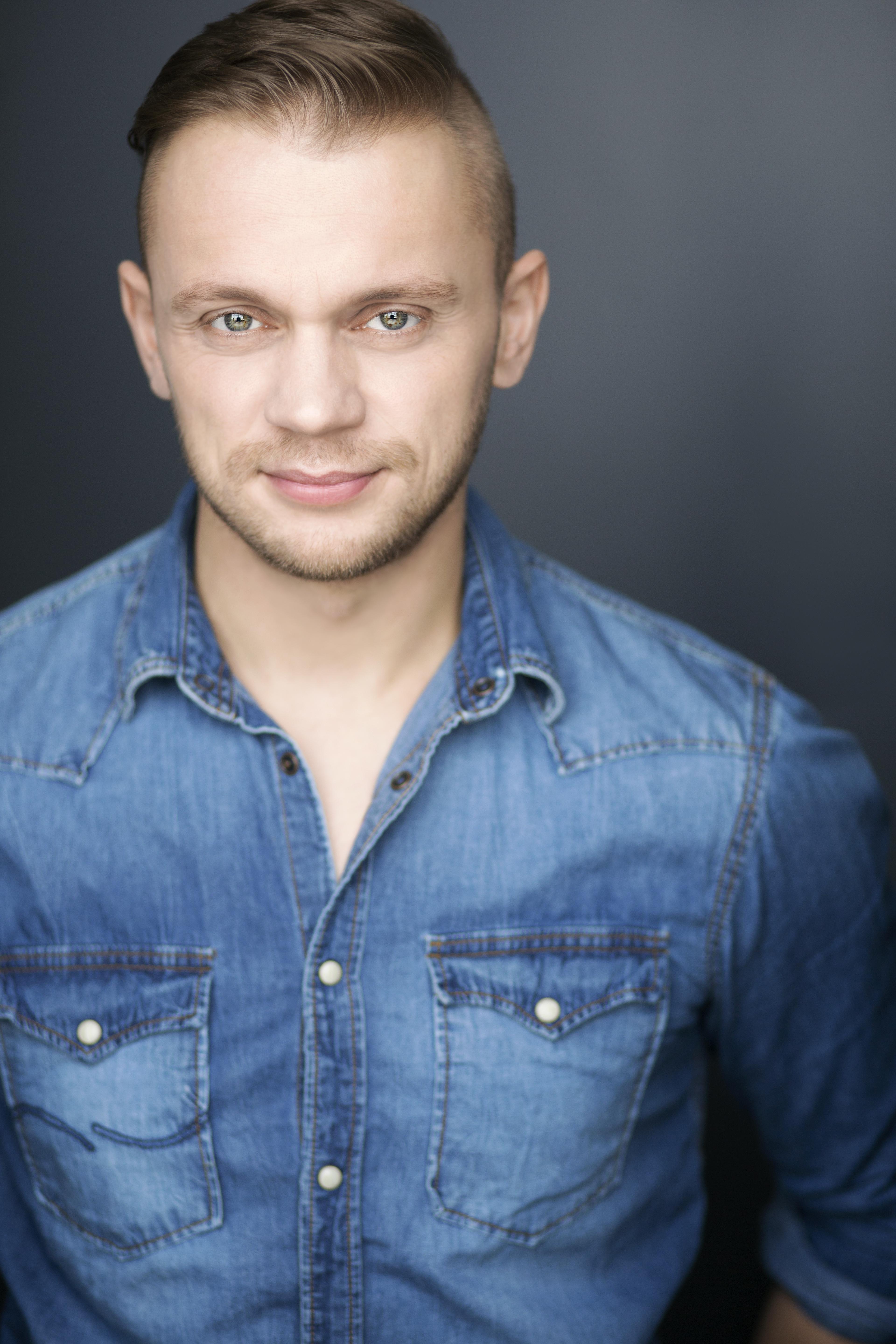 actor Matt Deangelis large photo