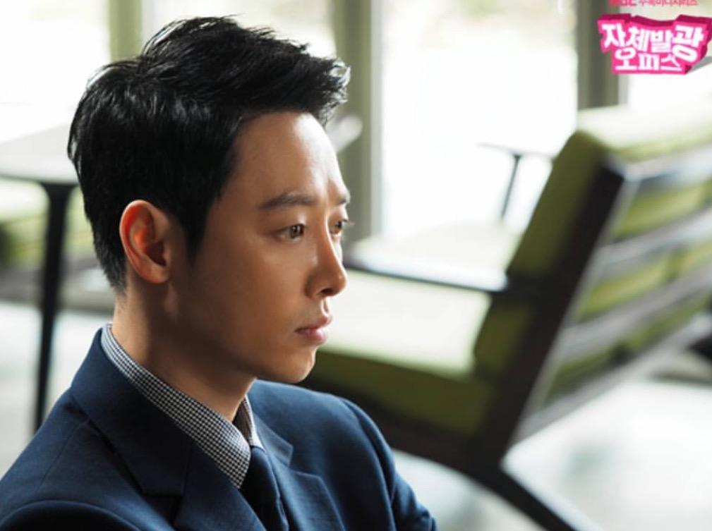 actor Kim Dong-wook large photo