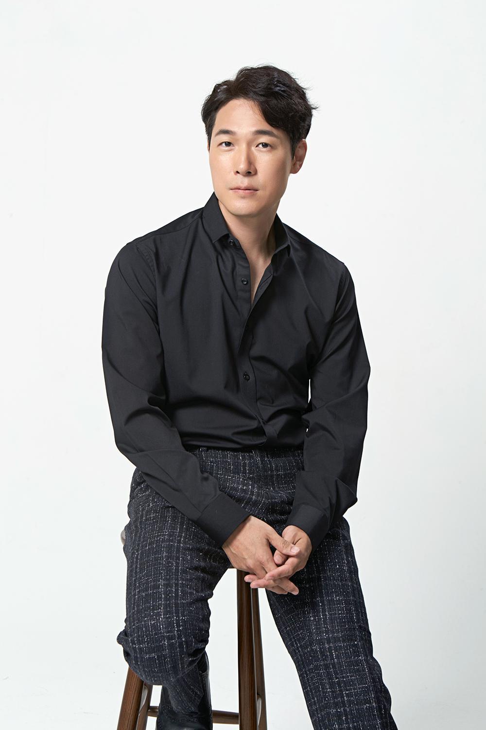 actor Kim Young-jae large photo