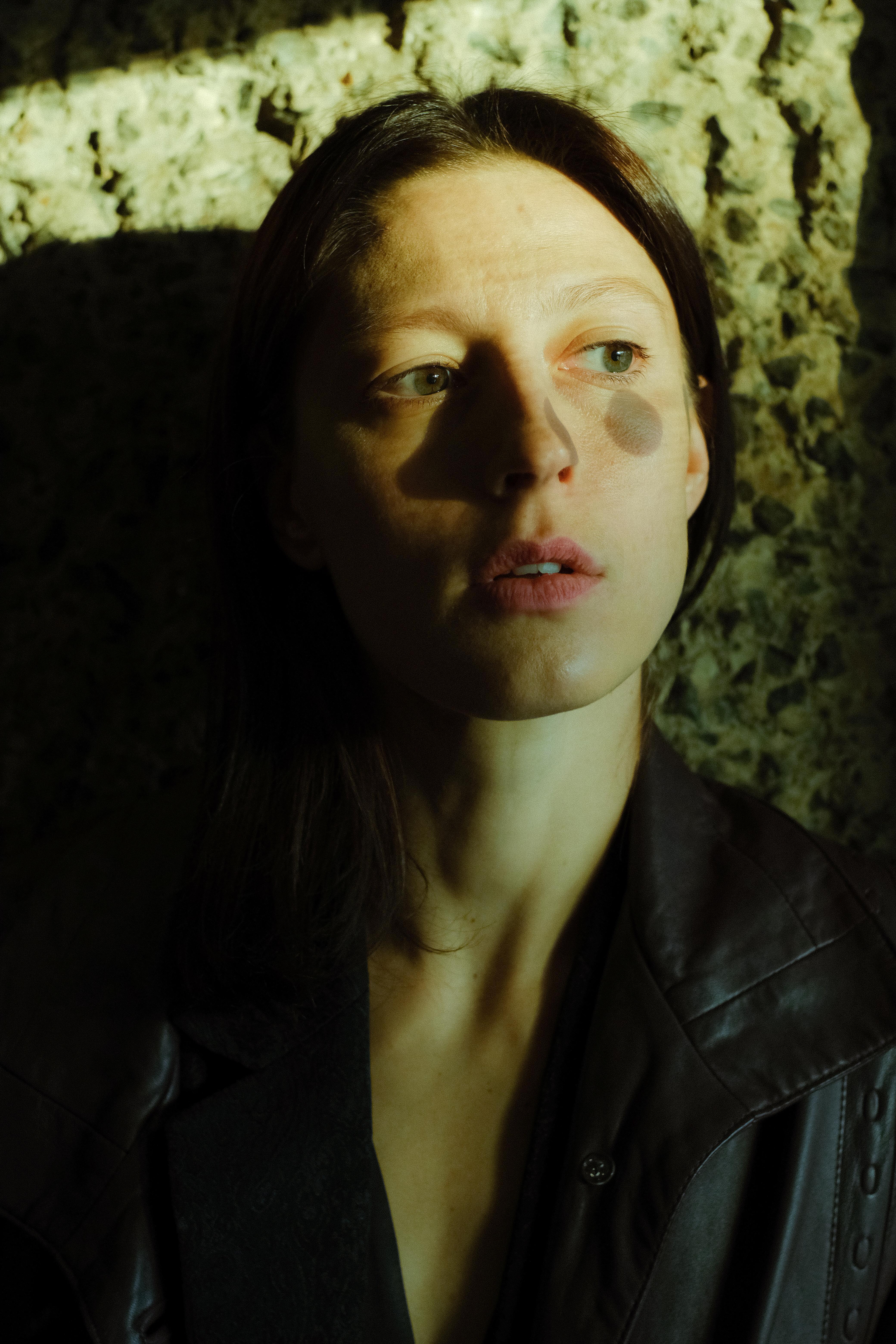 actor Julia Schunevitsch large photo