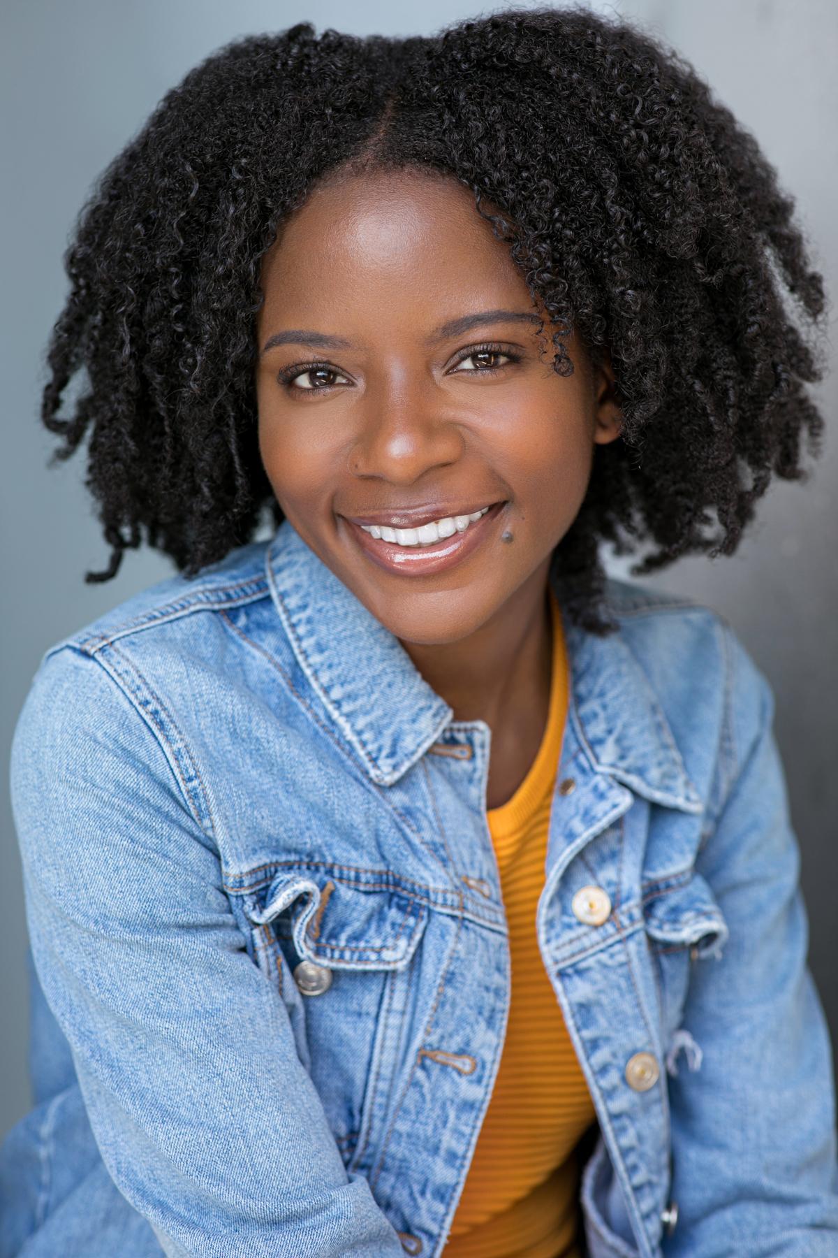 actor Claire Traille large photo