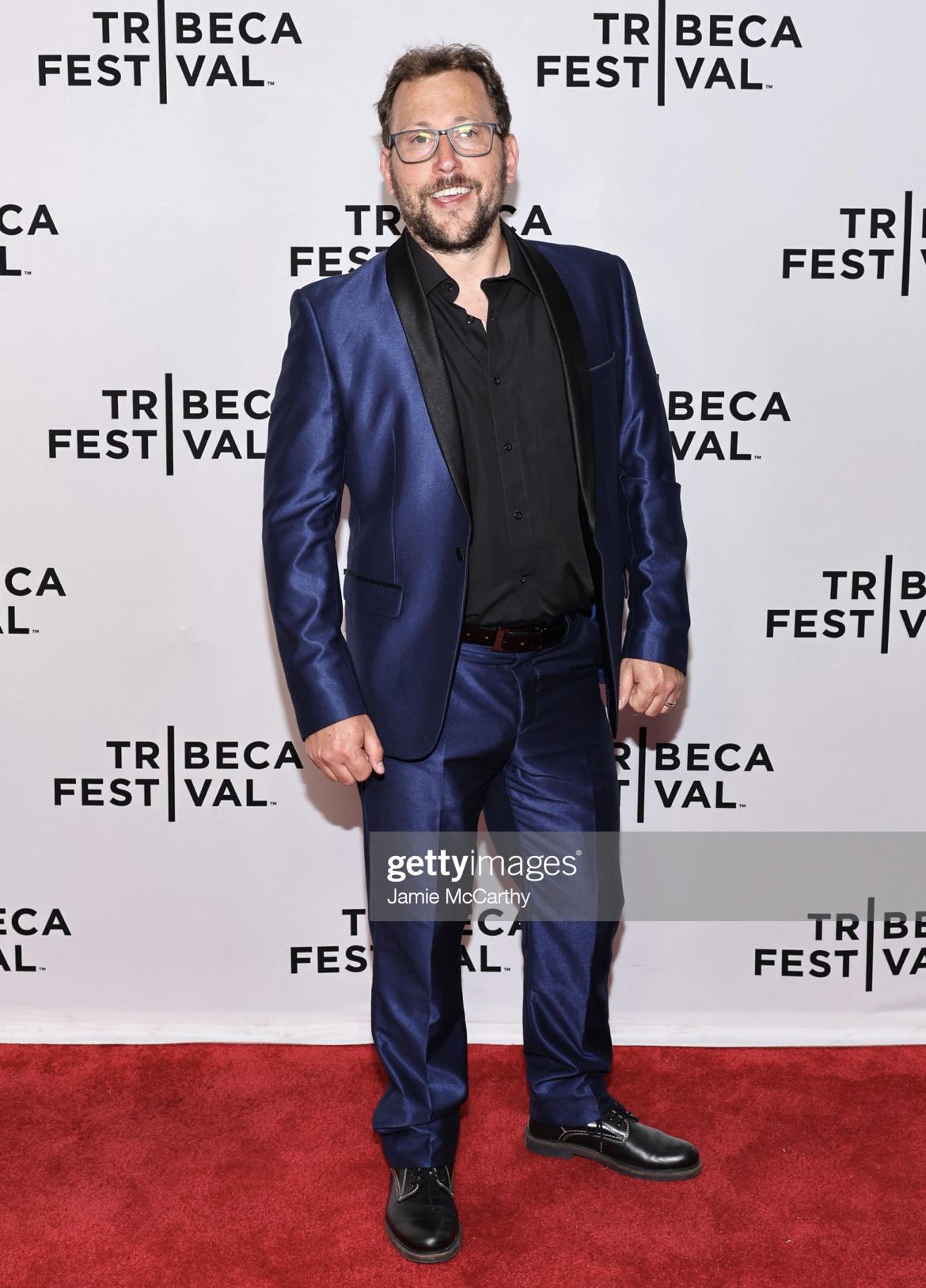 actor Brett Newton large photo