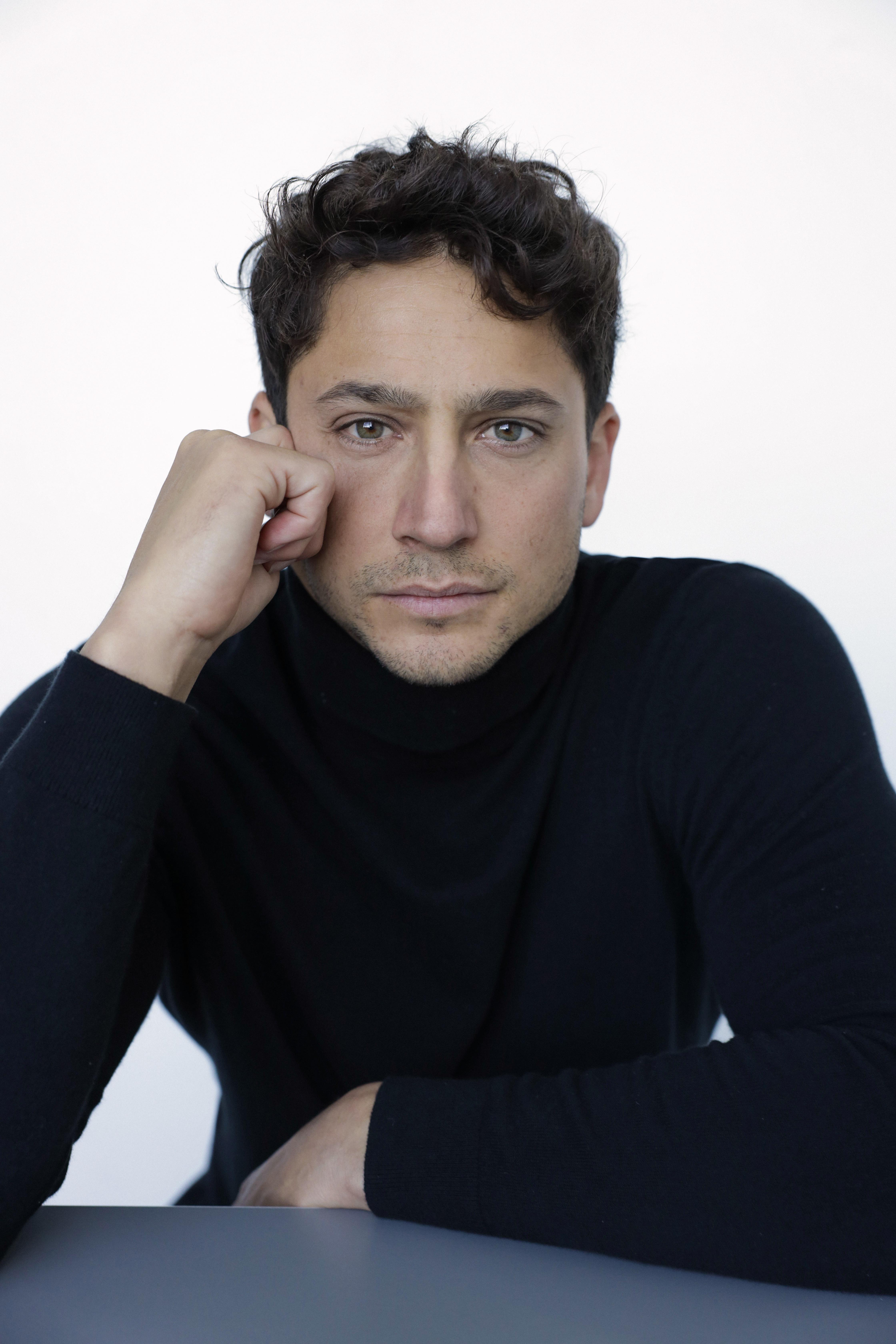 actor Jaime Ureta large photo