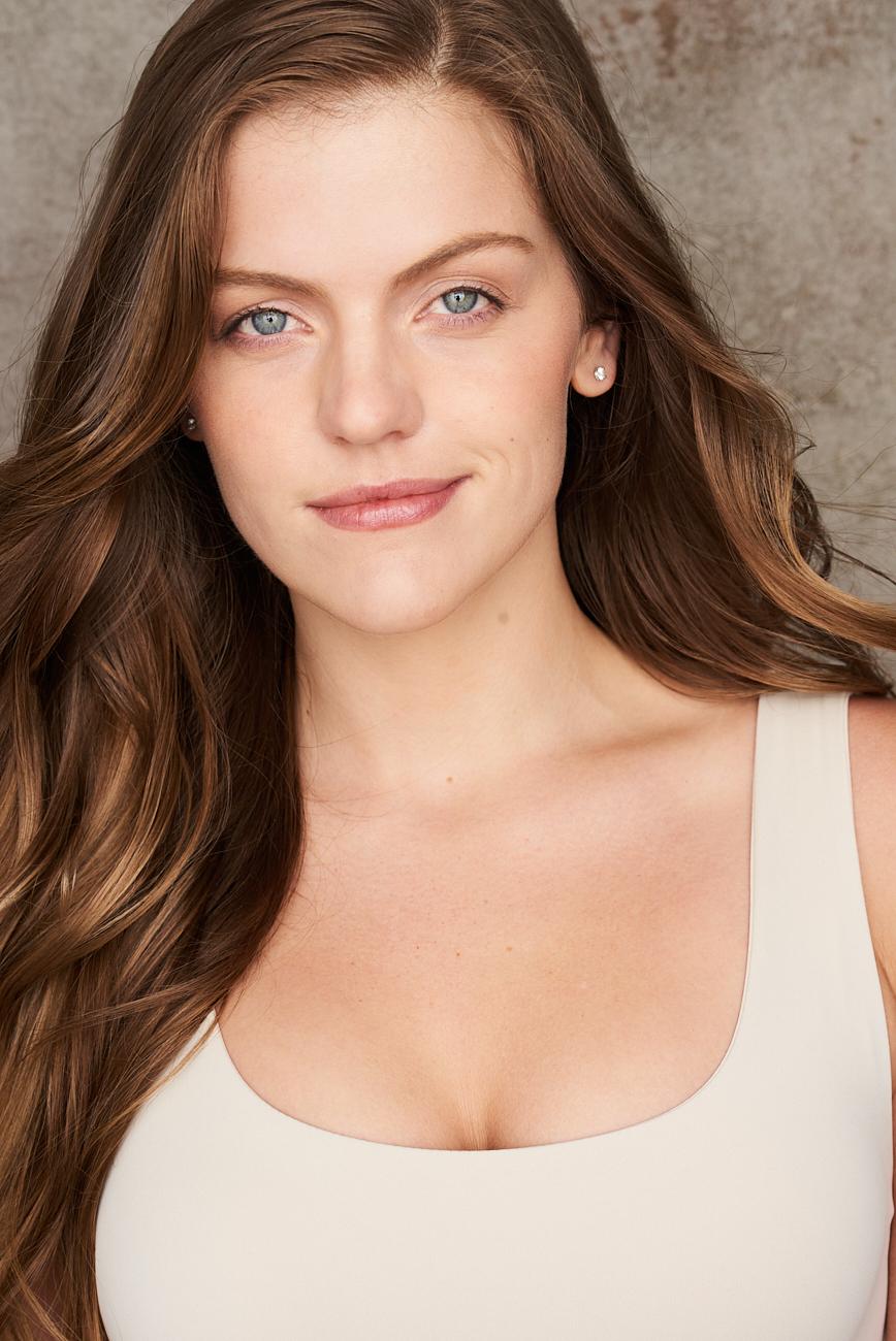 actor Carolyn Samuelson large photo