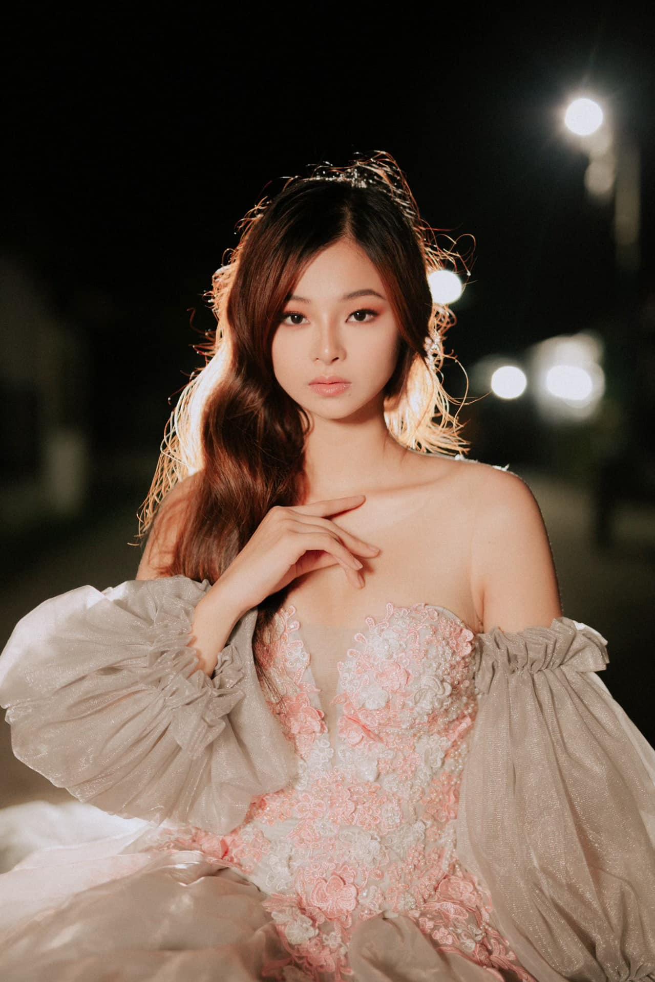 actor Angeli Khang large photo