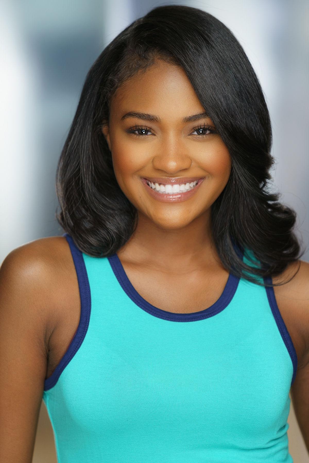 actor Tyler Price large photo