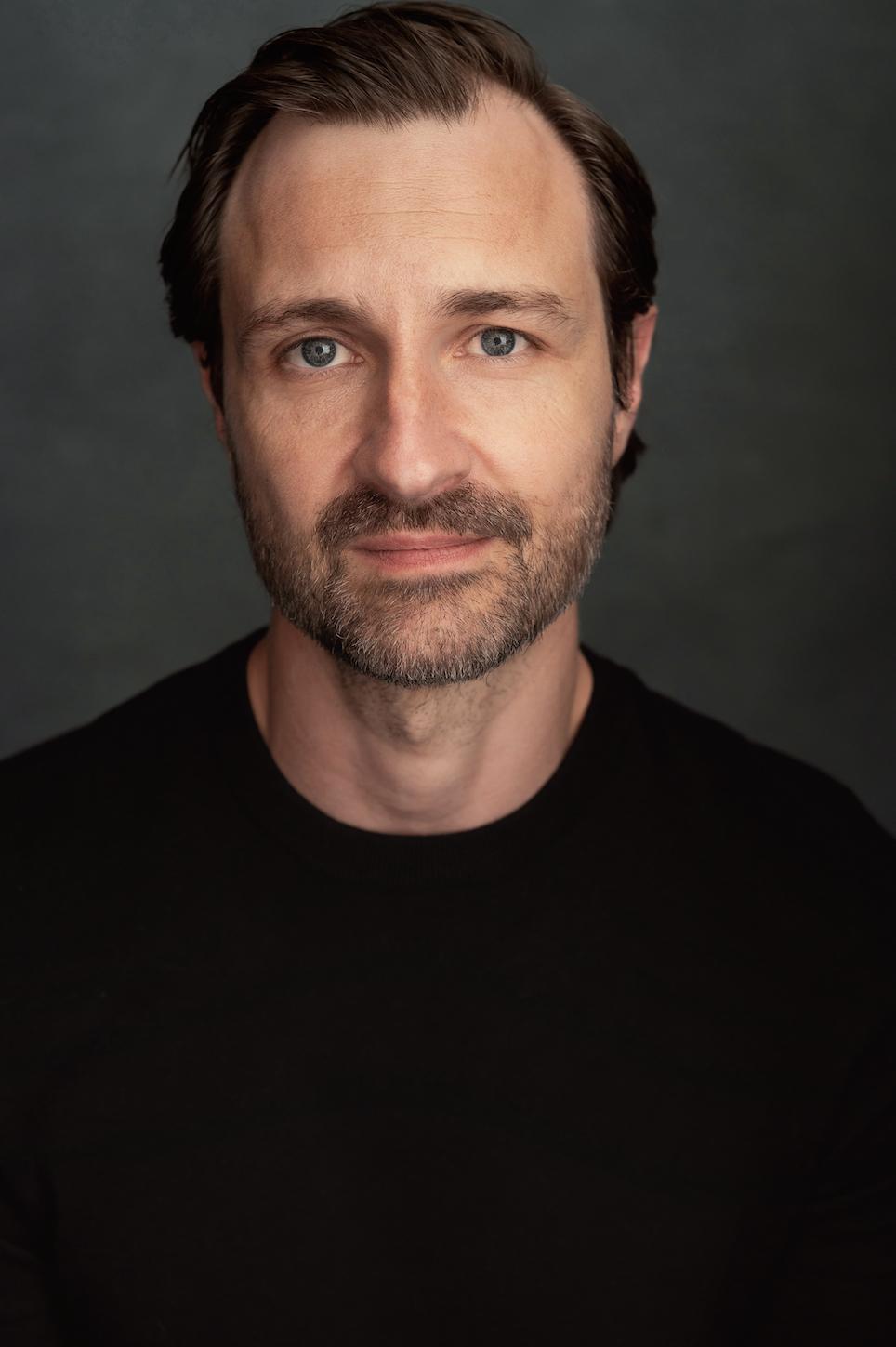 actor Alex Skarbek large photo