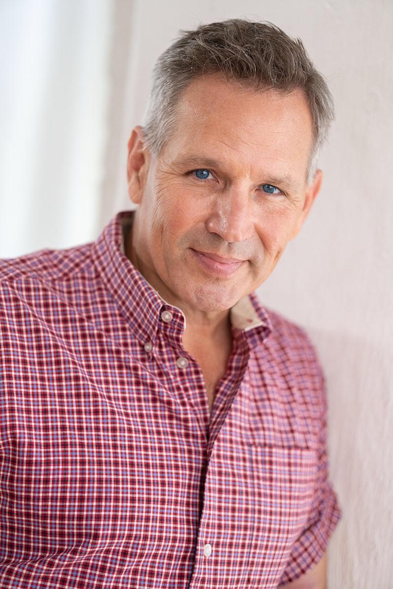 actor Michael Beran large photo