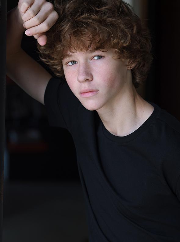 actor Dylan Hoffman large photo