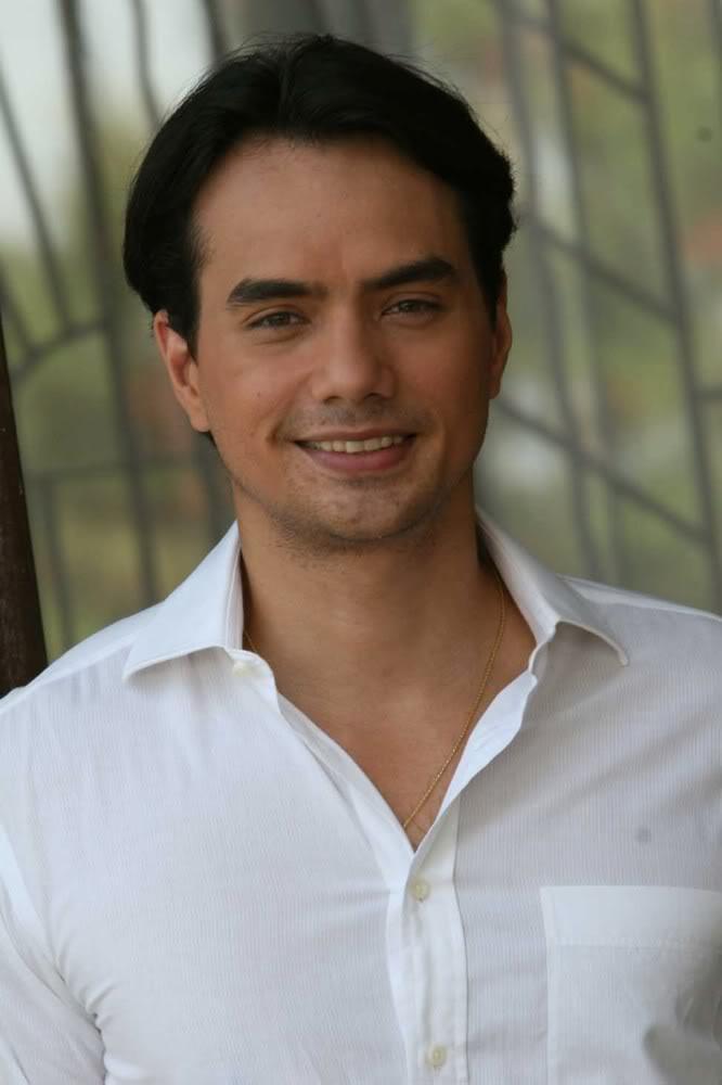 actor TJ Trinidad large photo