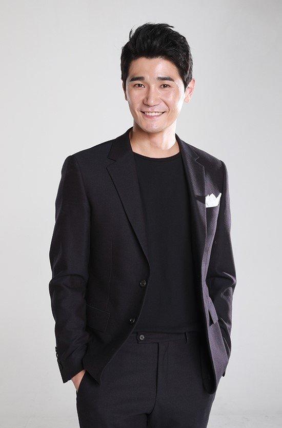 actor Ha Soo-ho large photo actor Ha Soo-ho large photo