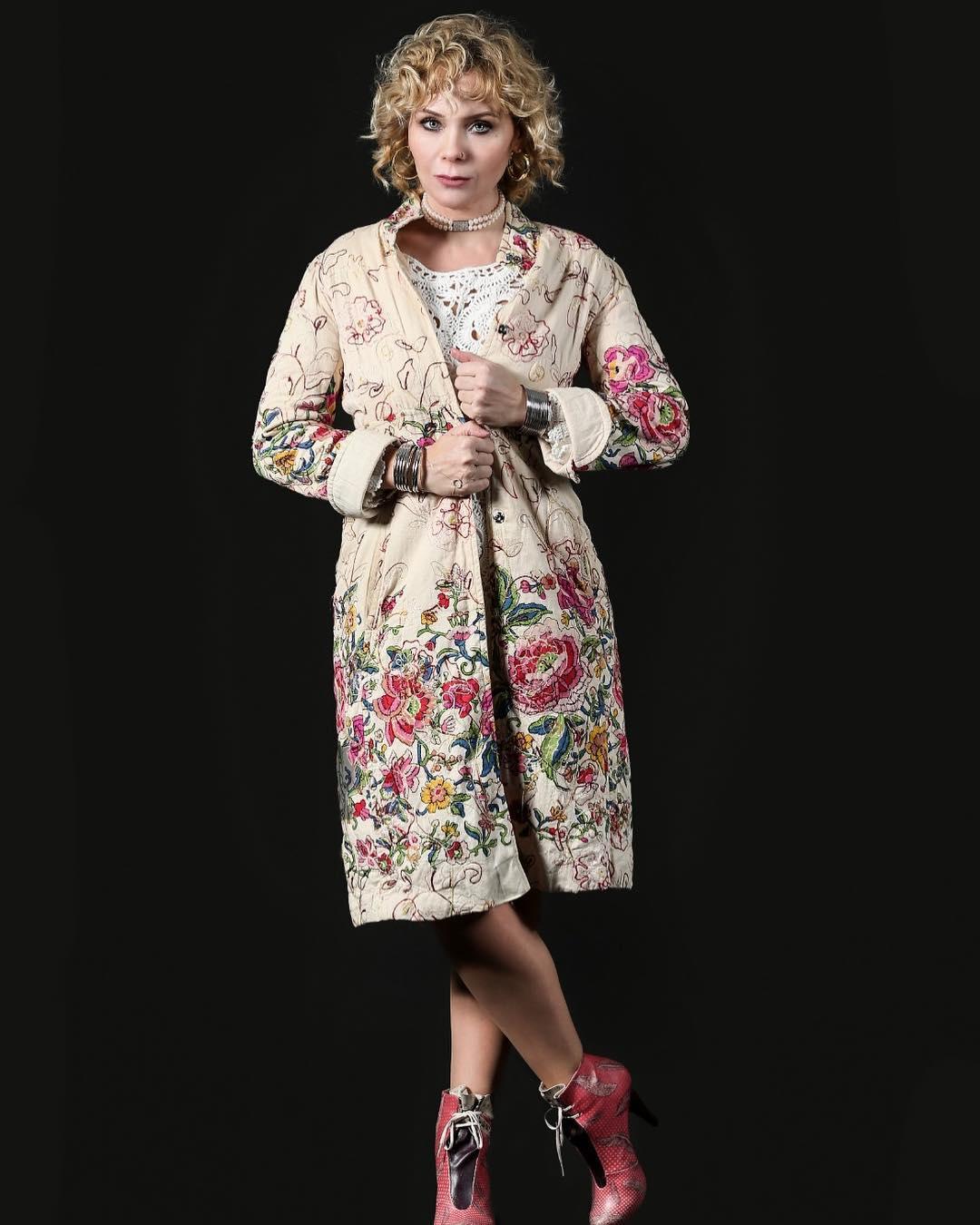 actor Funda Ilhan large photo