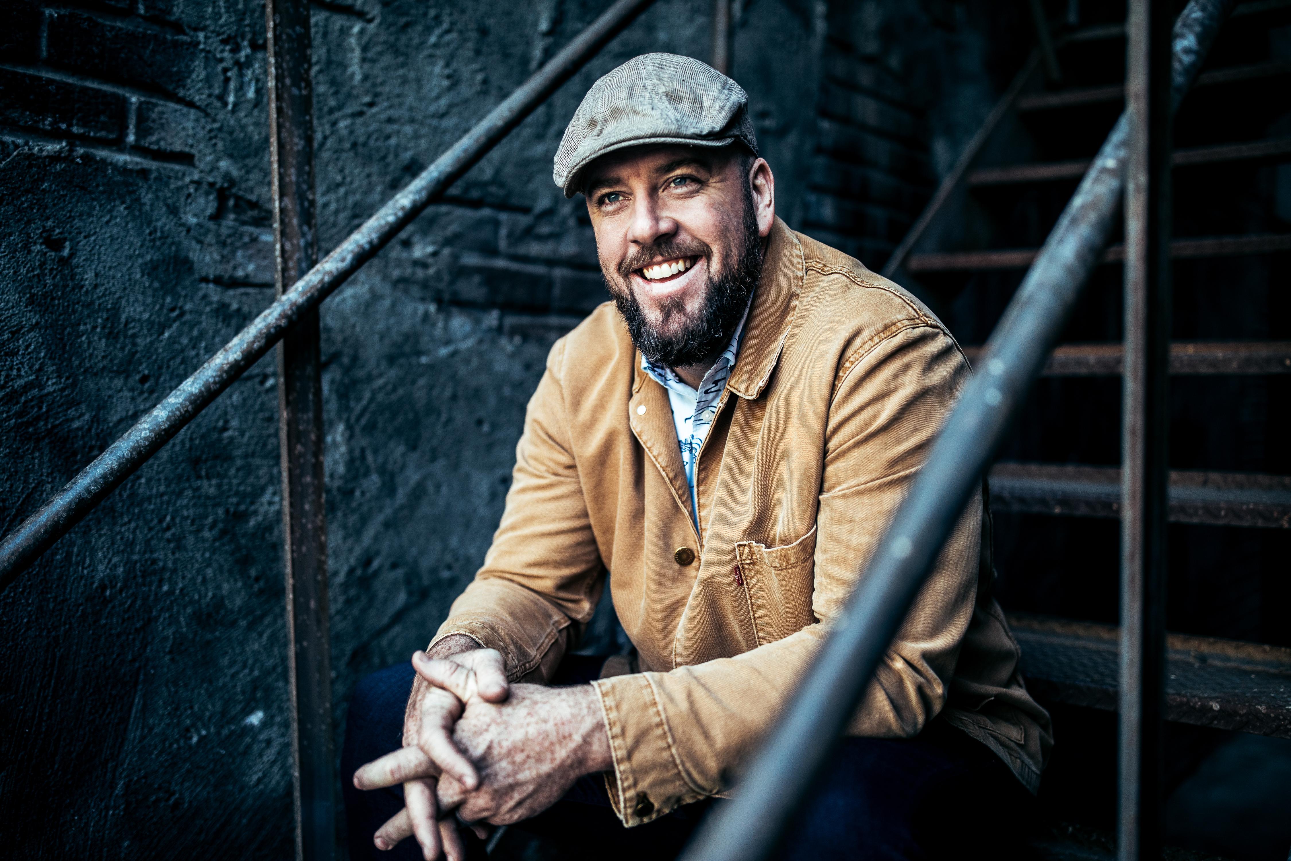 actor Chris Sullivan large photo