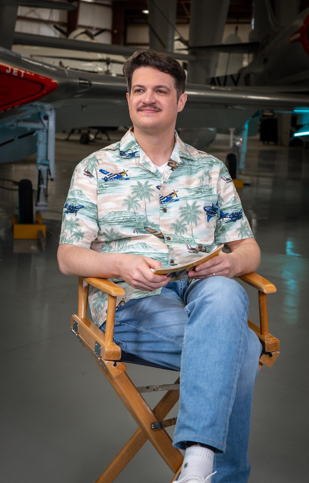 actor Alex Logan large photo