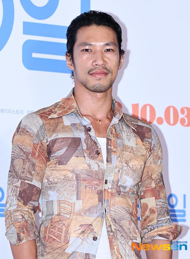 actor Min Kim large photo