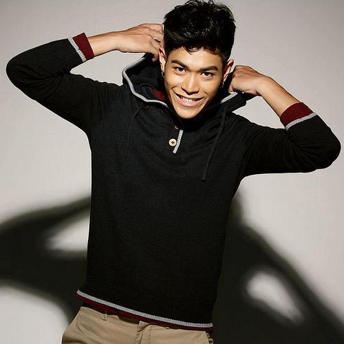 actor Deyn Lee large photo