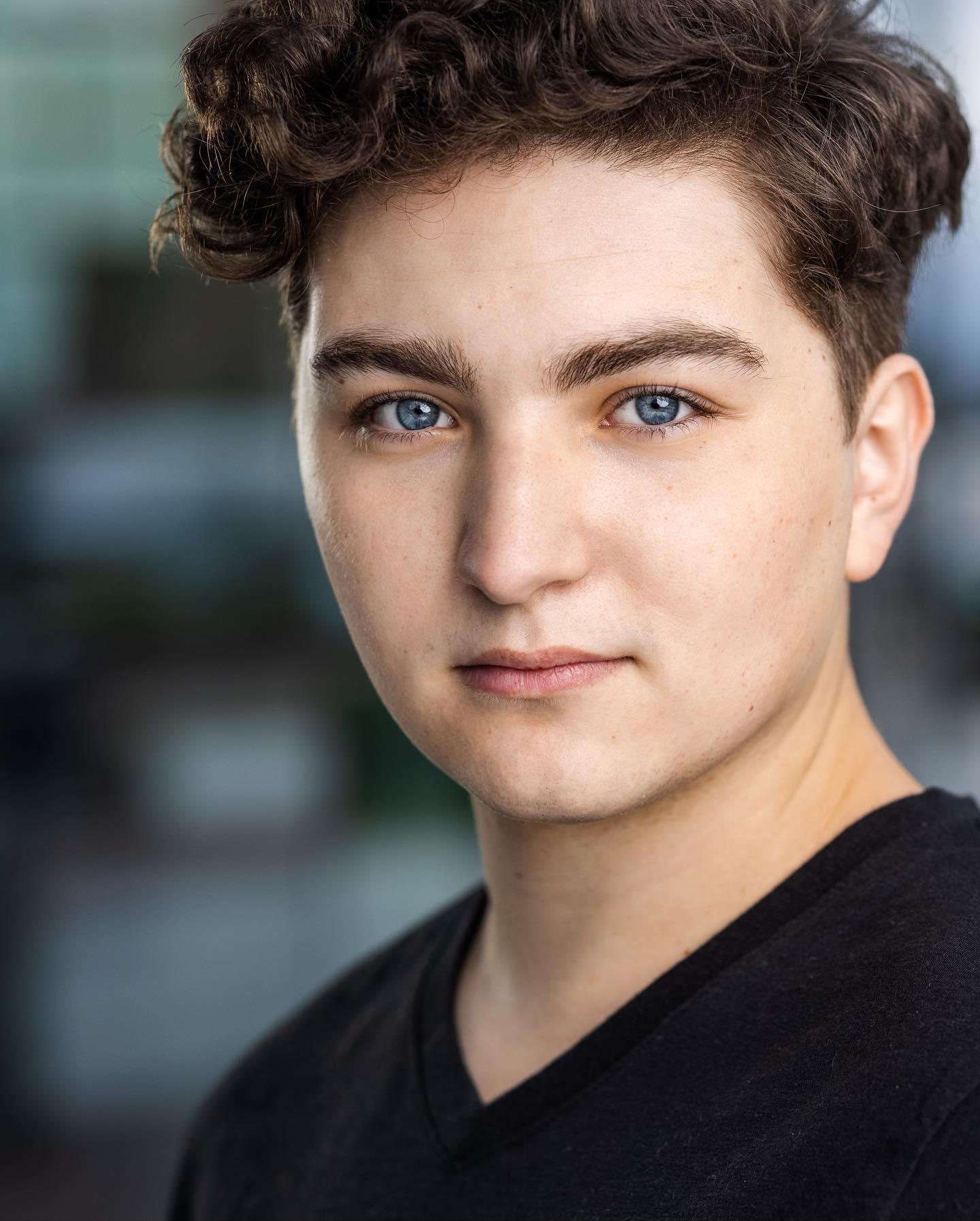 actor Dylan DeVane large photo