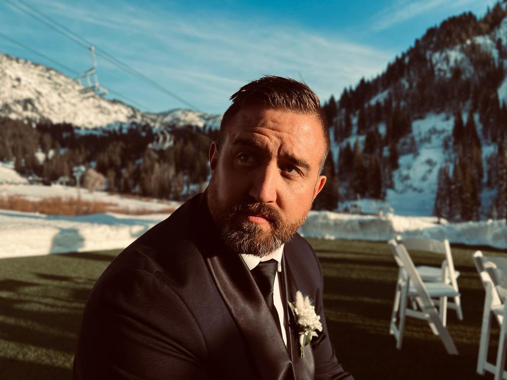 actor Greg Carver large photo