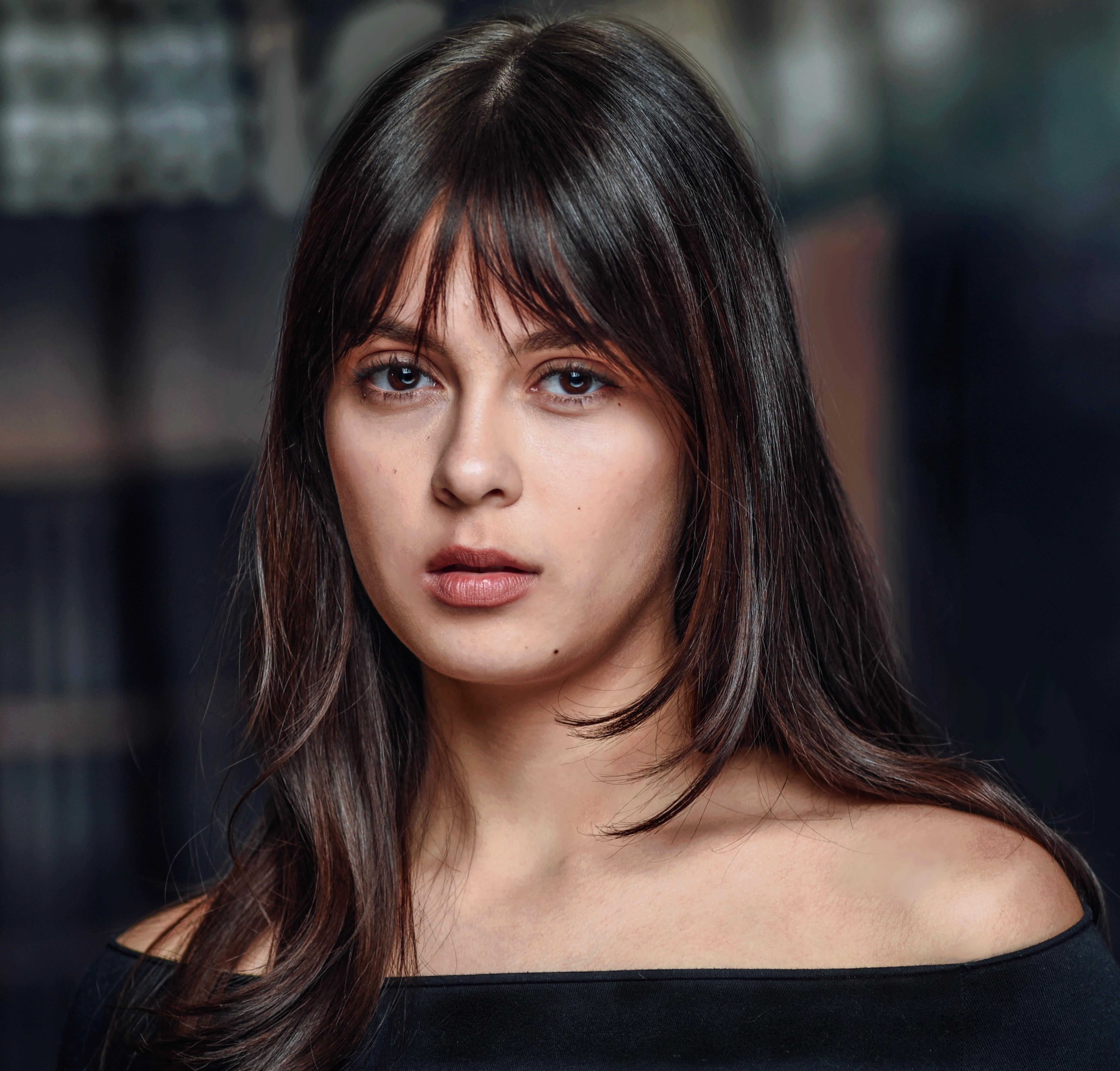 actor Elisa Paszt large photo