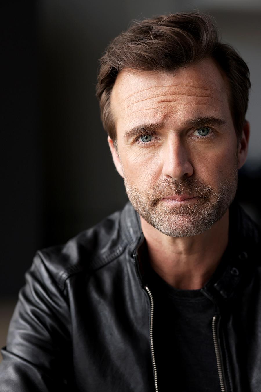 actor Dean Shortland large photo