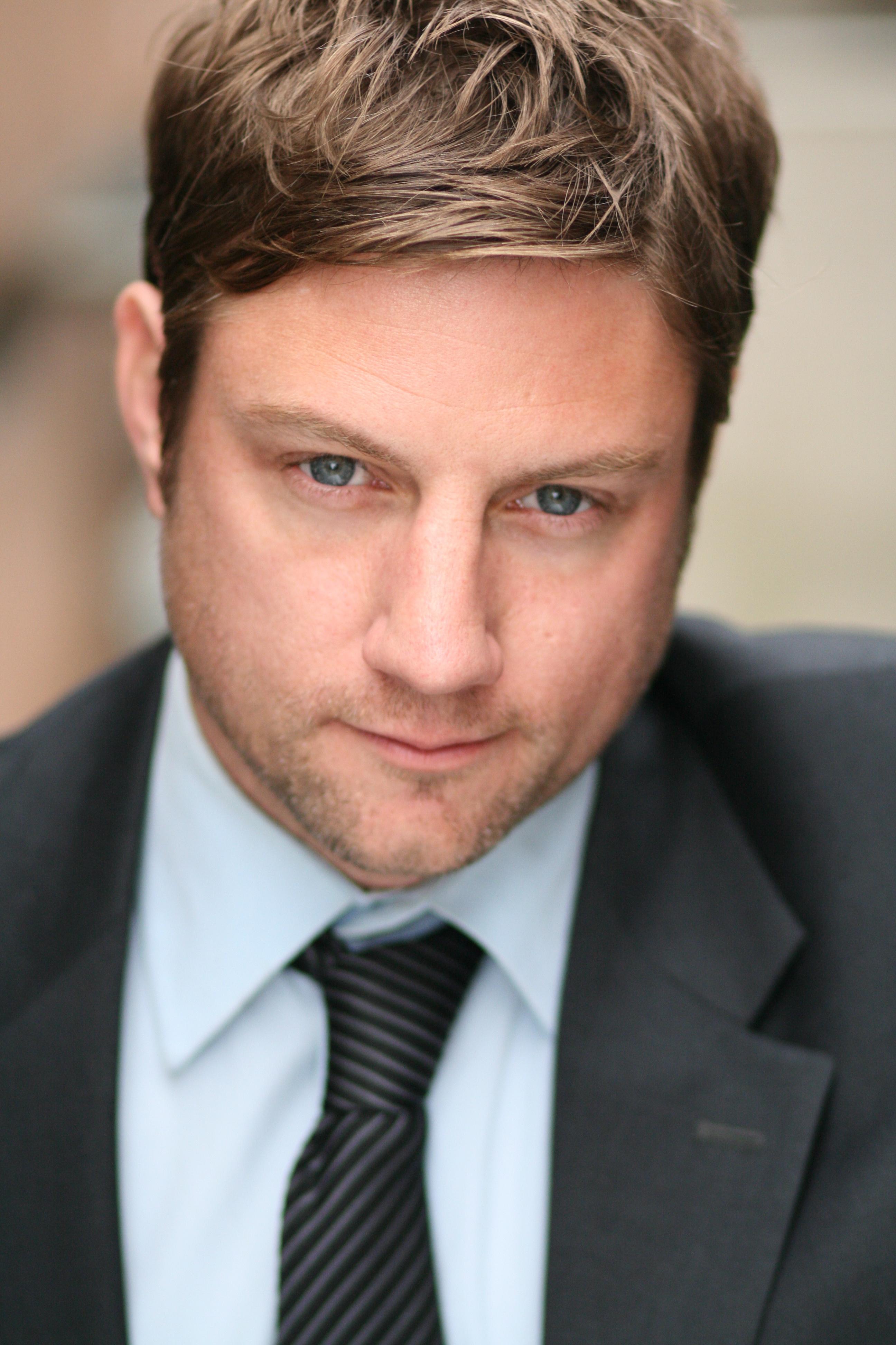 actor Scott Forrester large photo