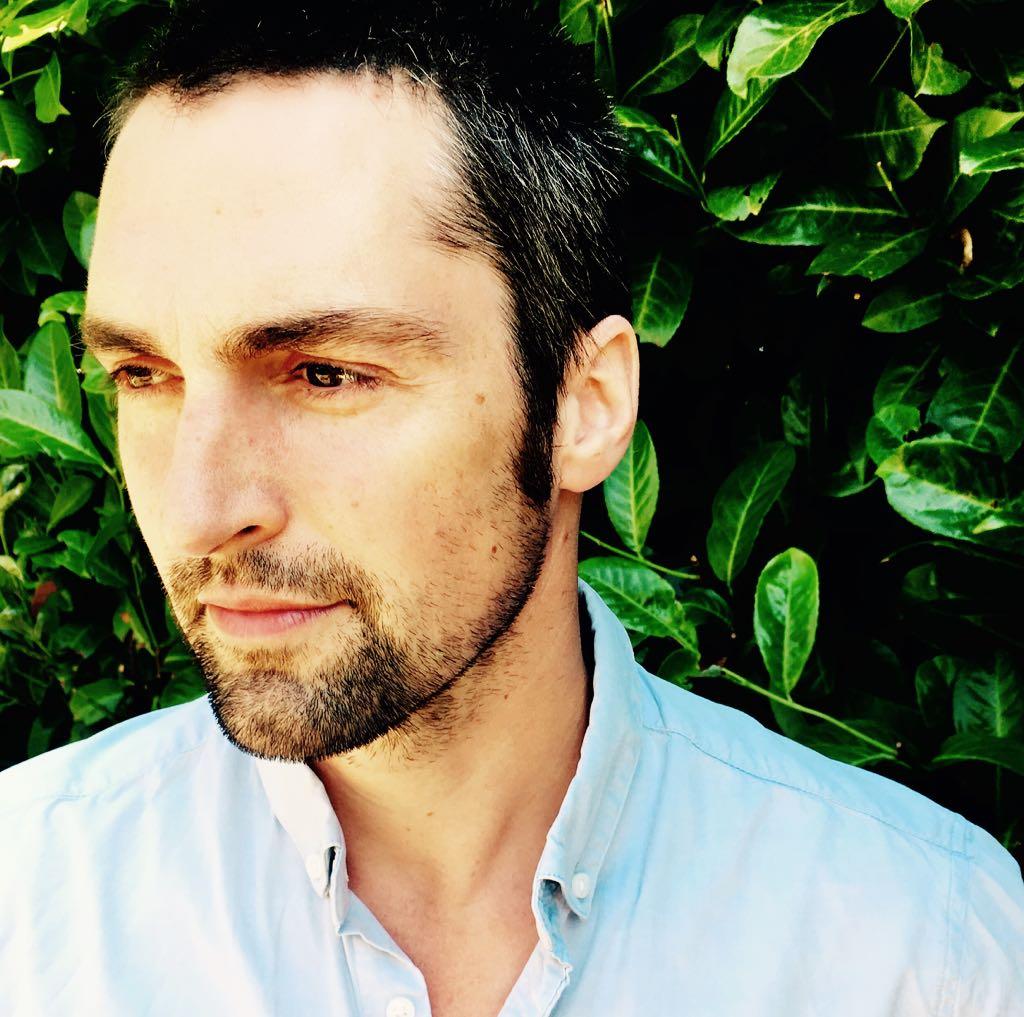 actor Tom Harper large photo