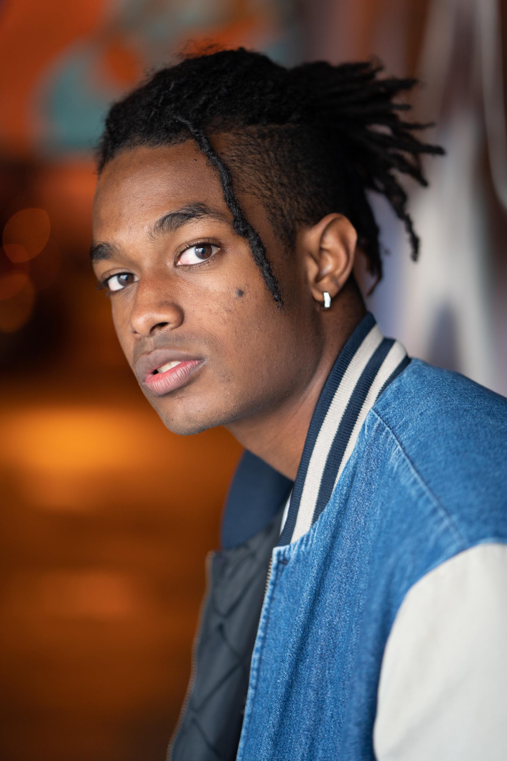 actor Elias Ferguson large photo