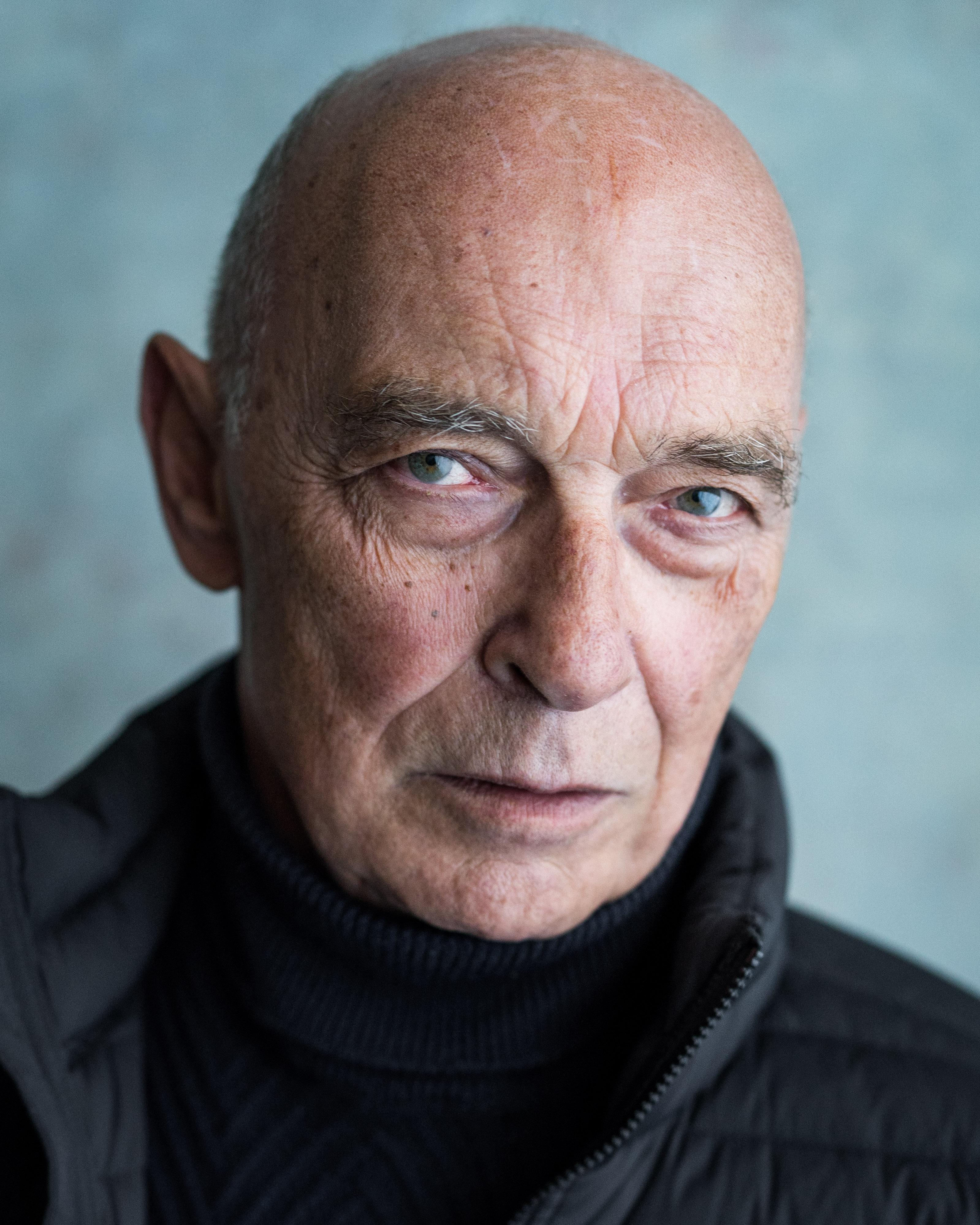 actor James Faulkner large photo