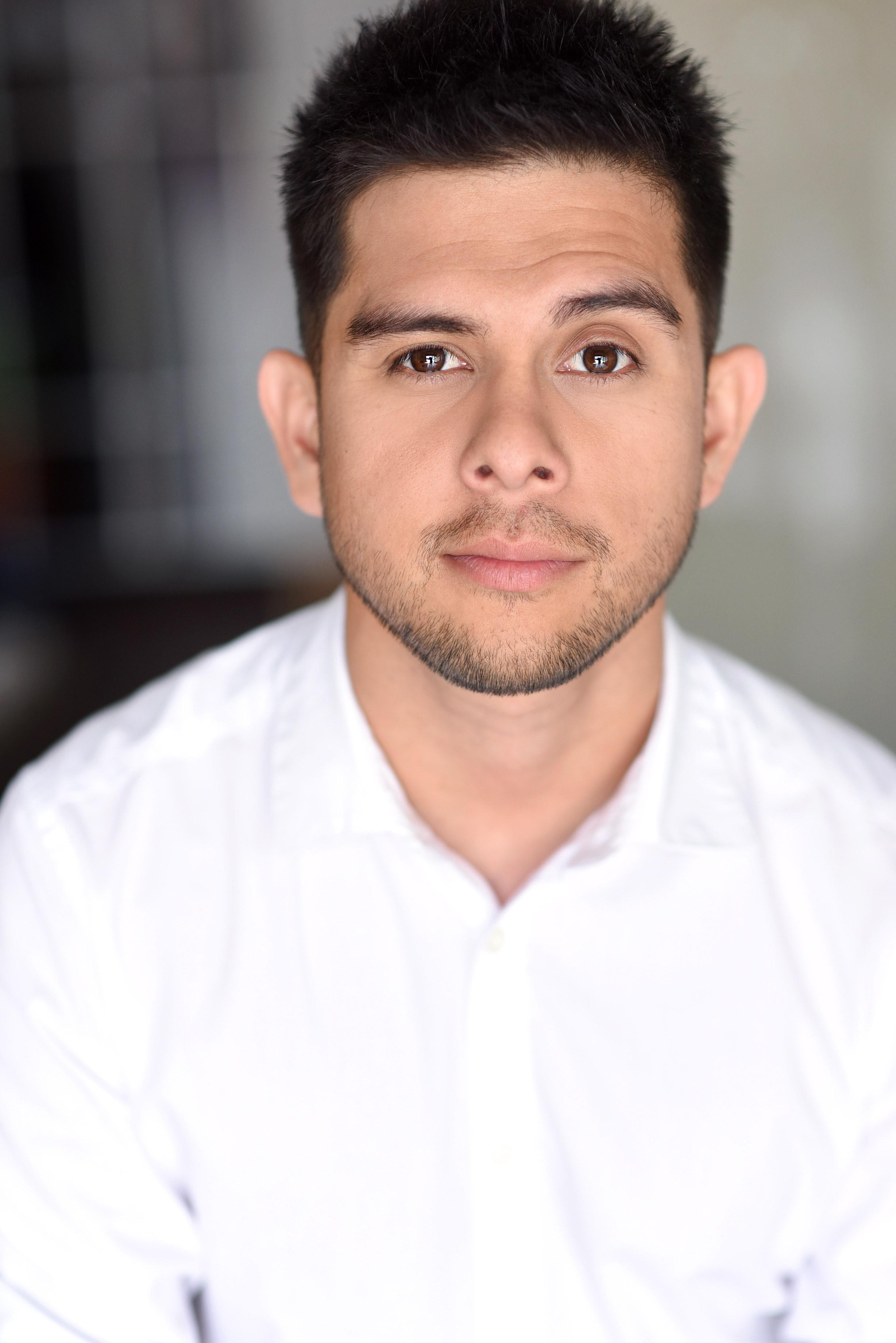 actor Charlie Magdaleno large photo