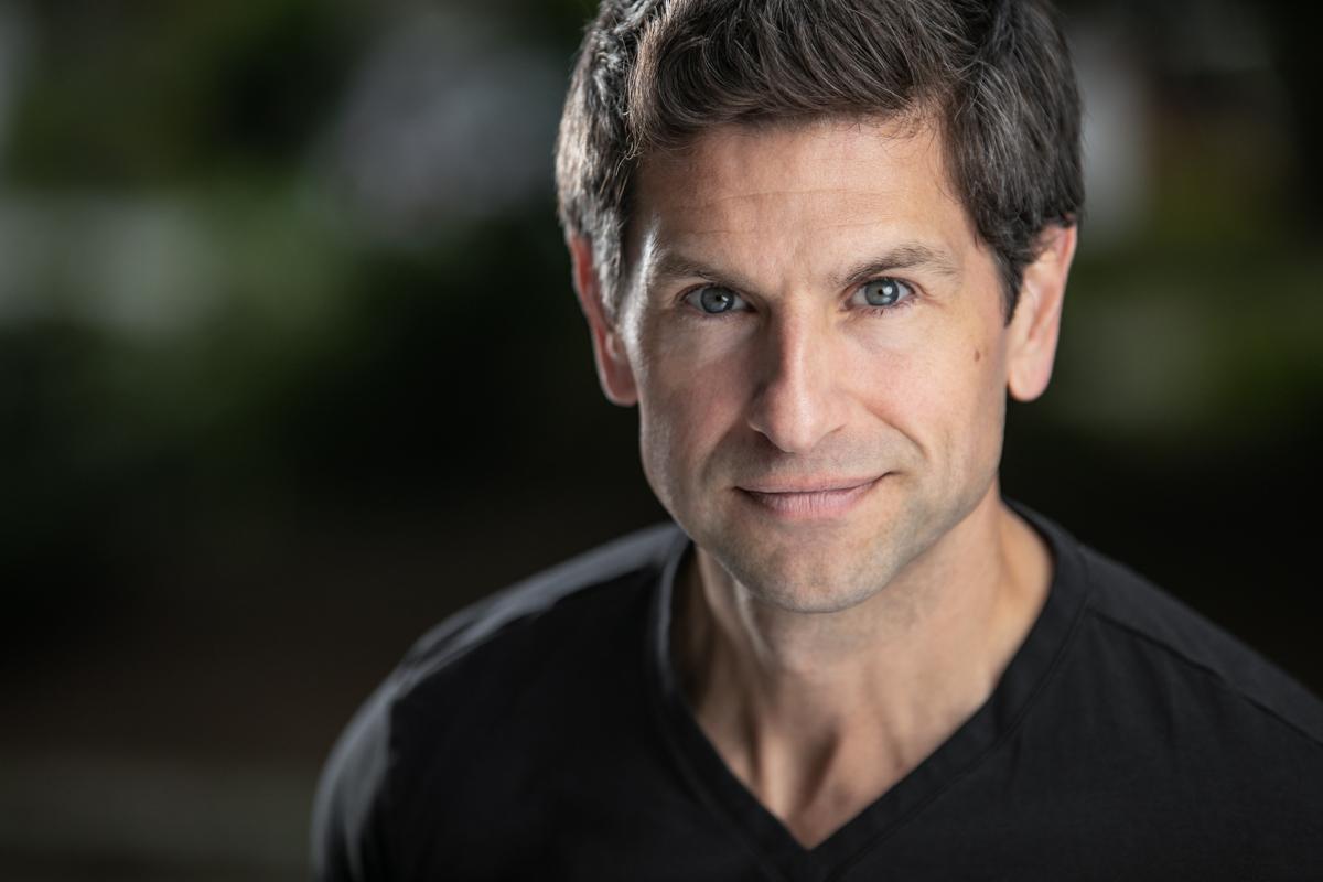 actor Jason Nash large photo