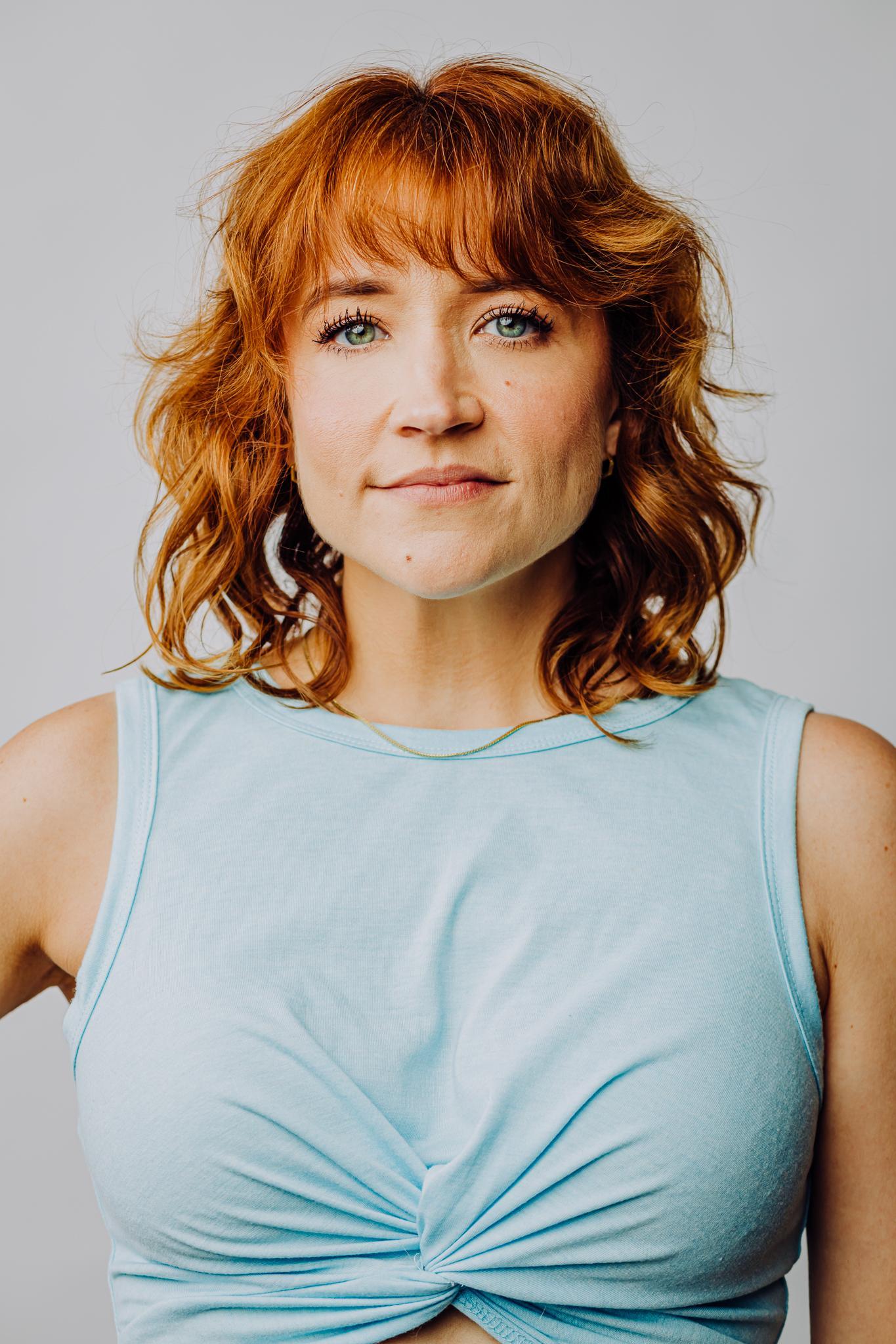 actor Nicole Weber large photo