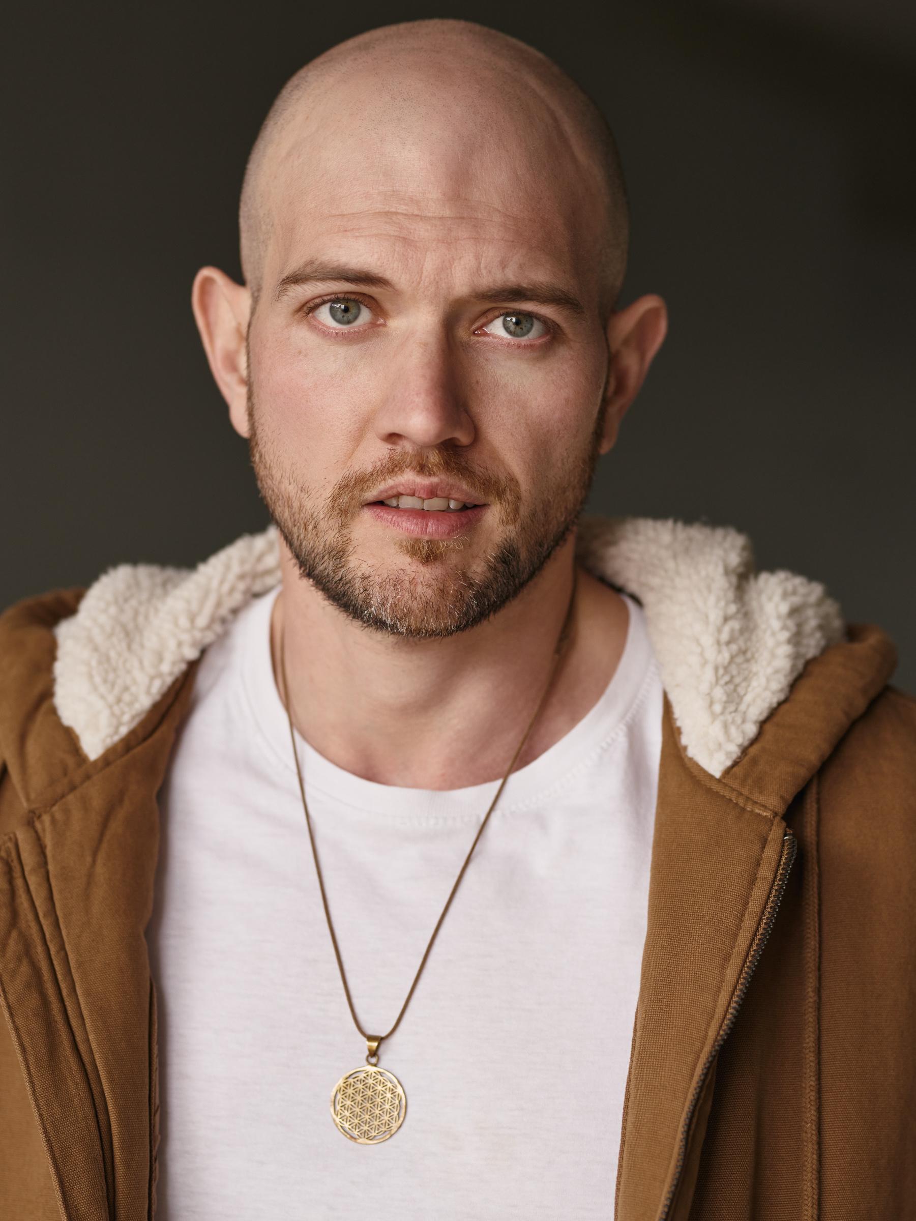 actor Mark Adams large photo