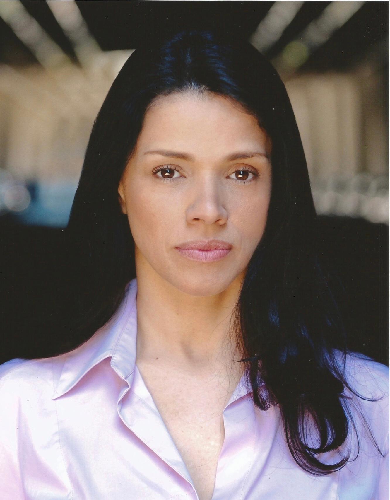 actor Larisa Asuaje large photo