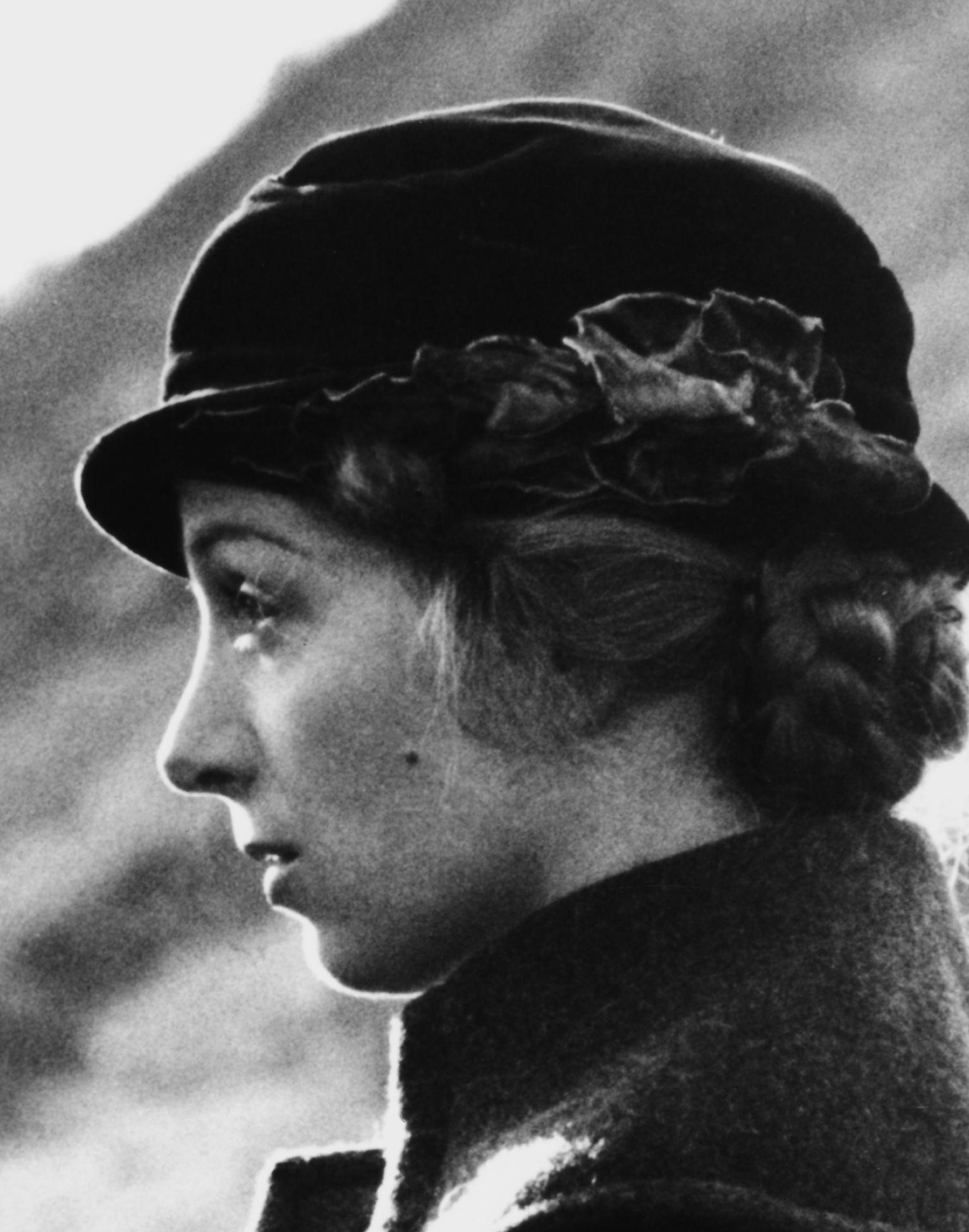 actor Cheryl Campbell large photo