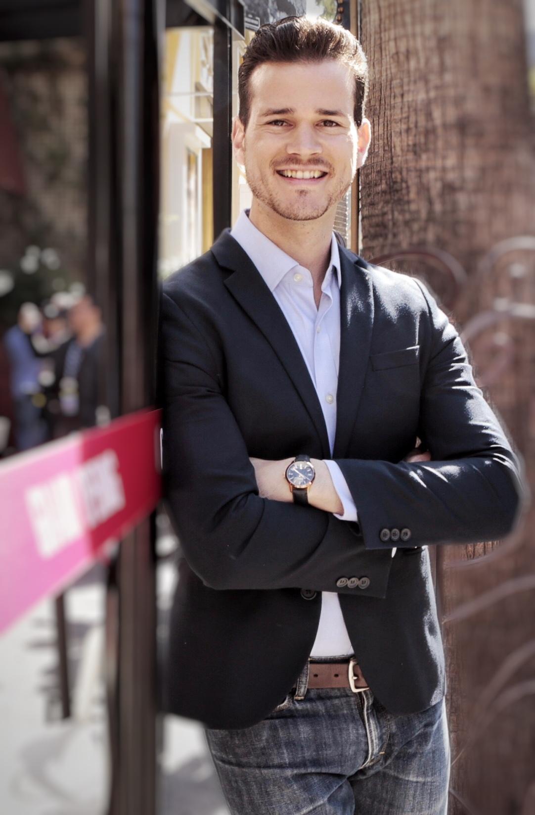 actor Fernando Duran large photo