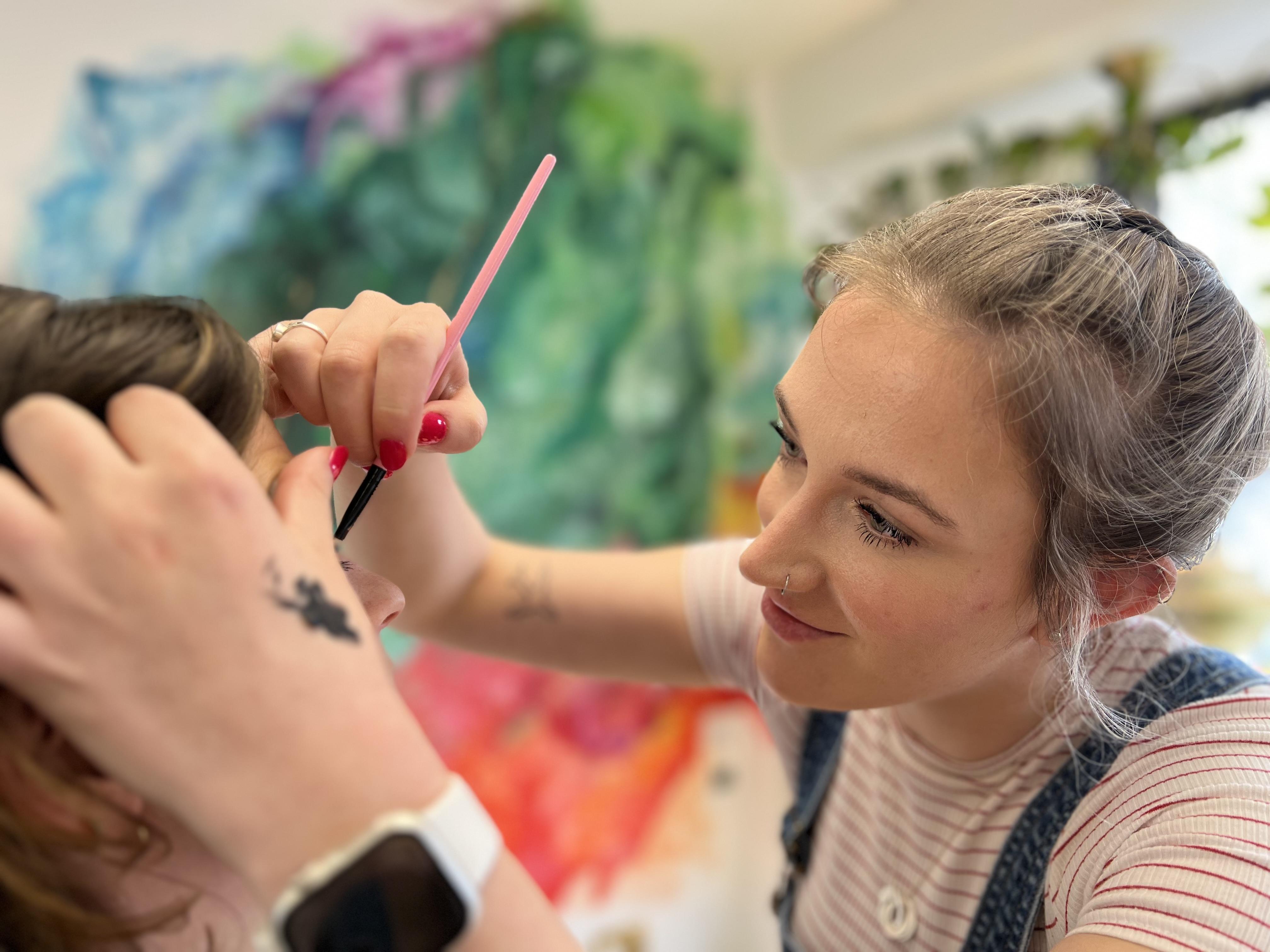 actor Emily Hansen large photo