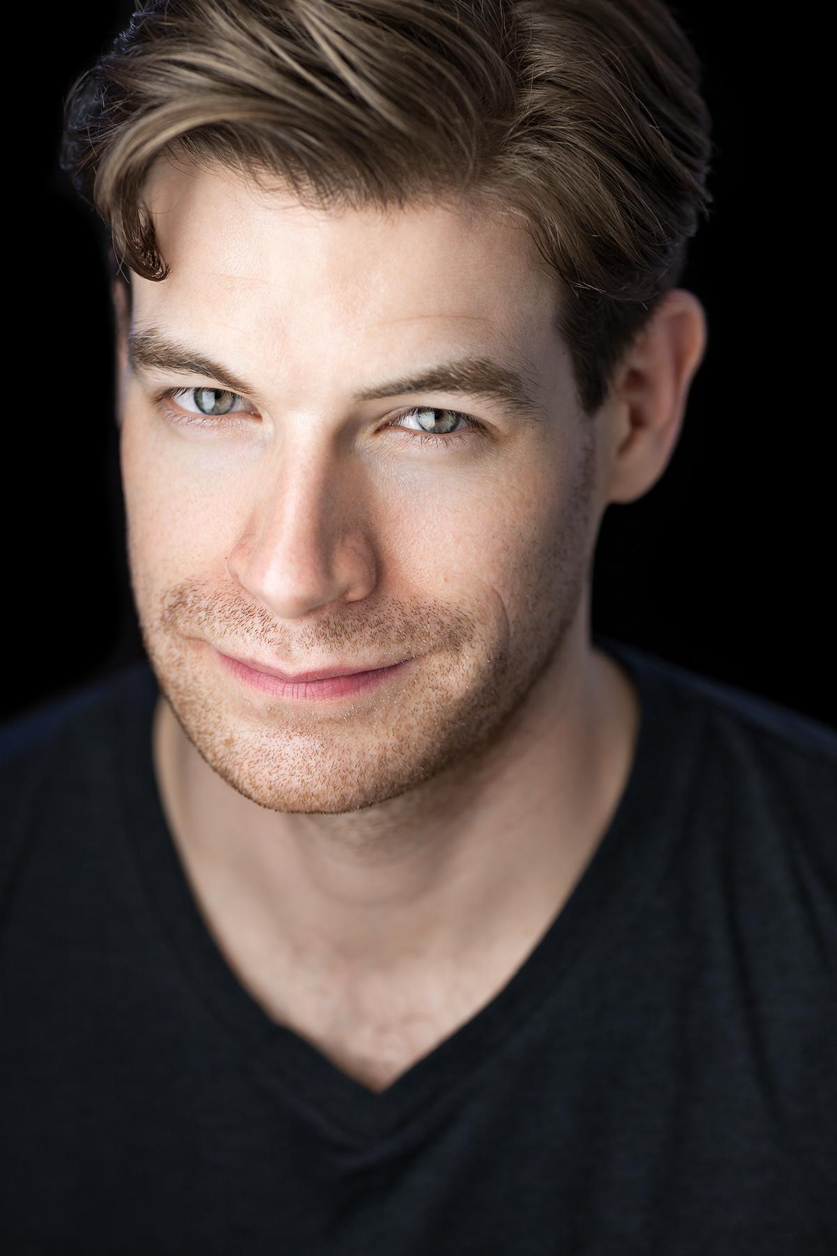 actor William Vaughan large photo